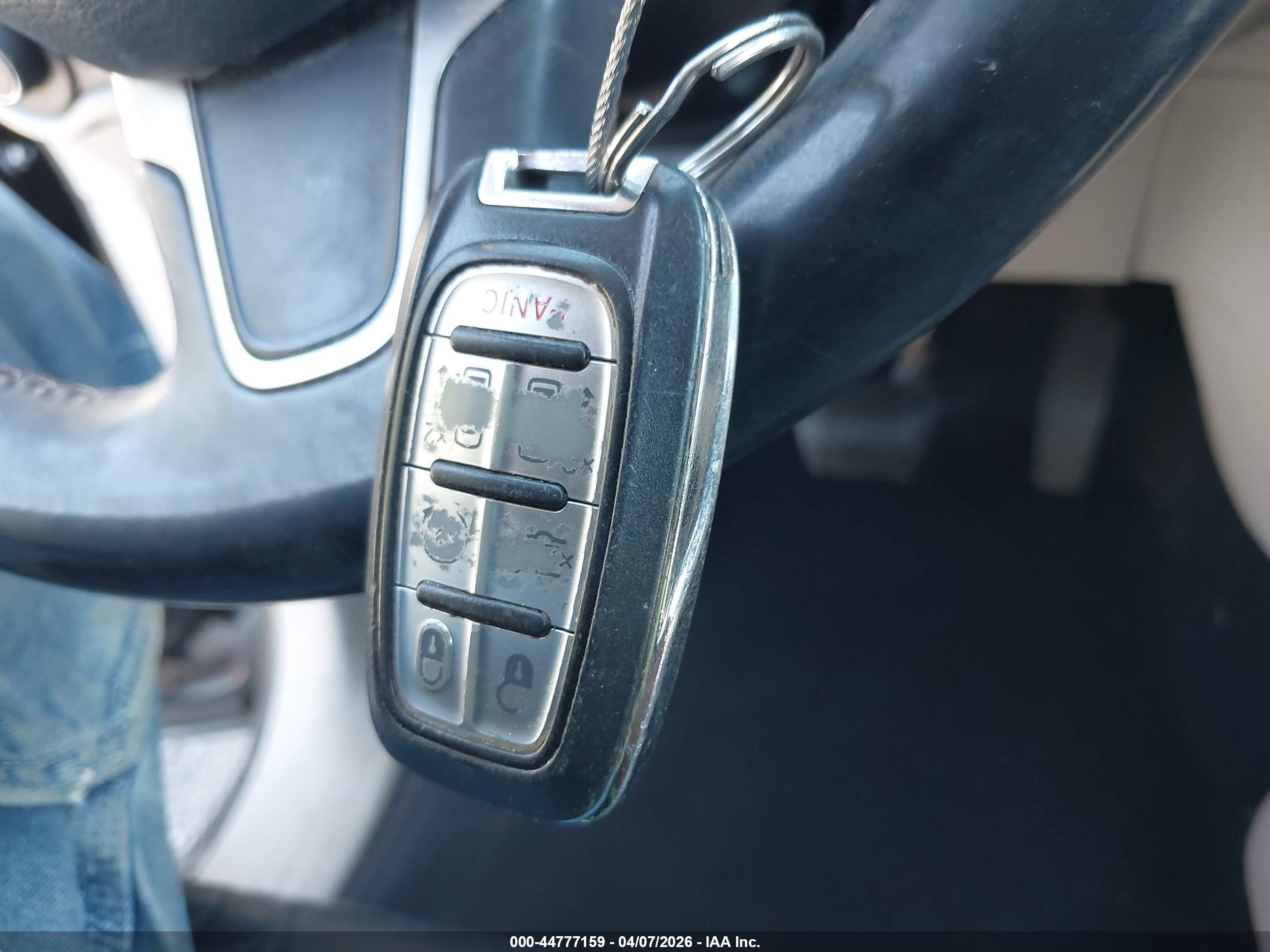 CHRYSLER PACIFICA image 11