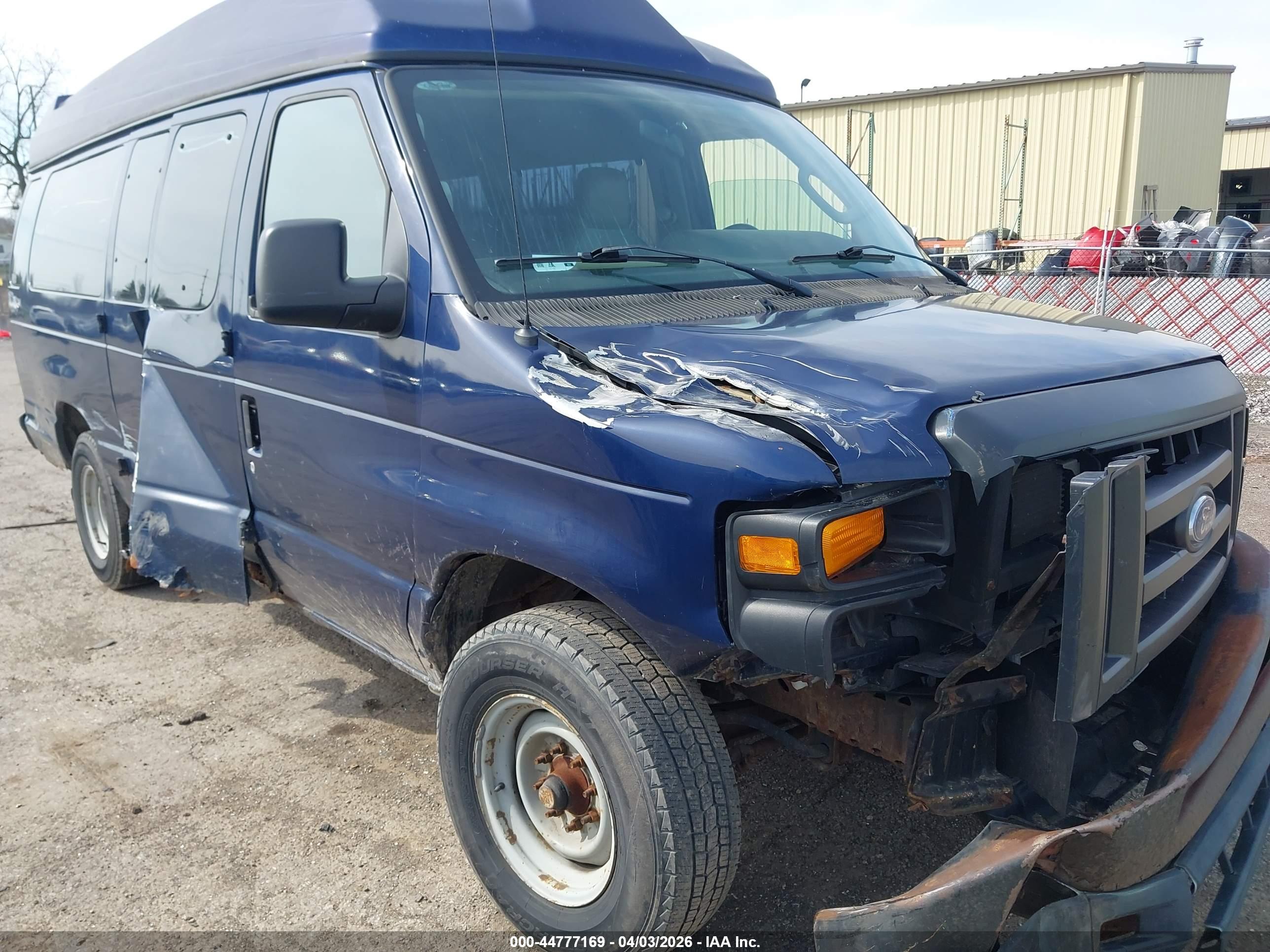 FORD E-350 image 6