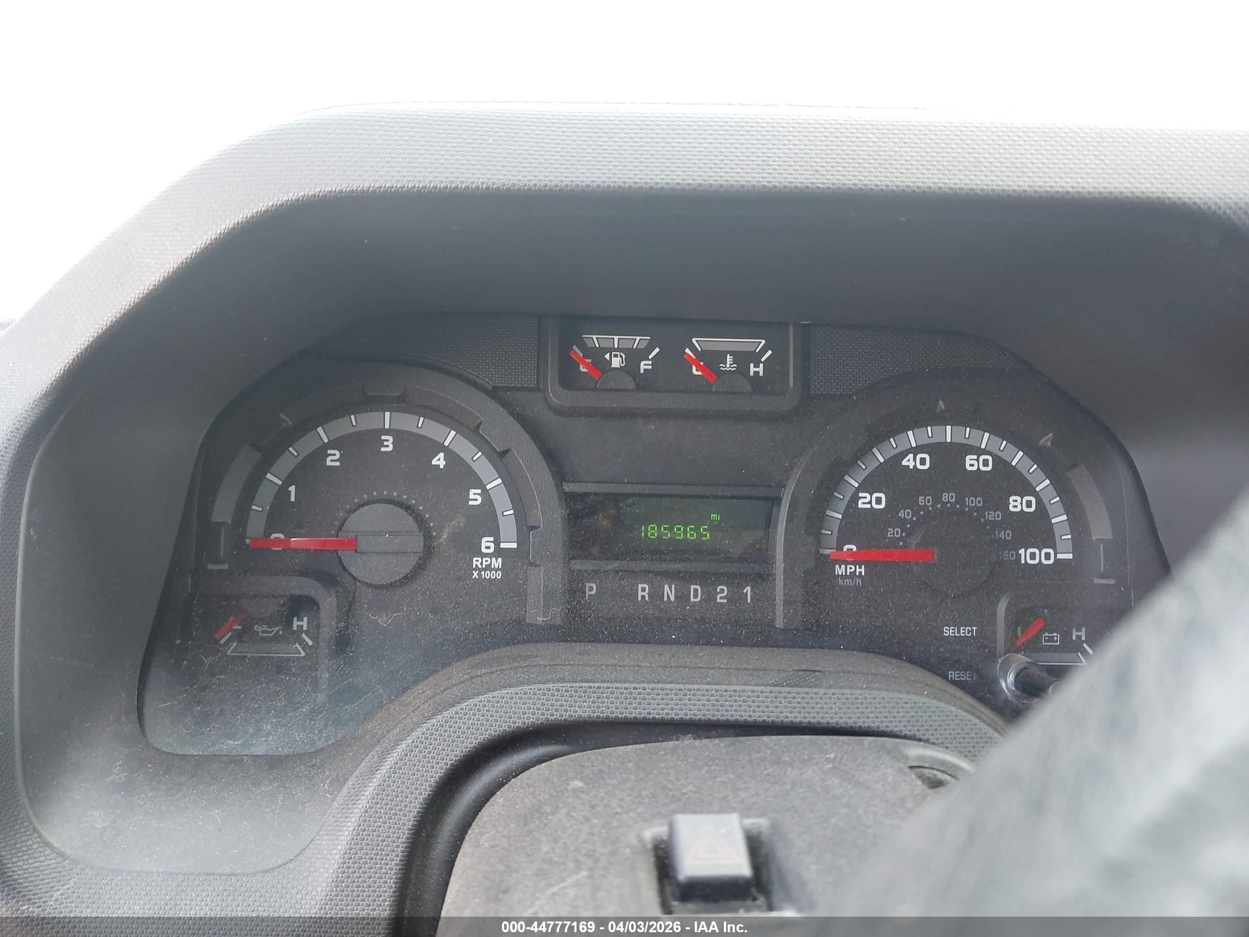 FORD E-350 image 7