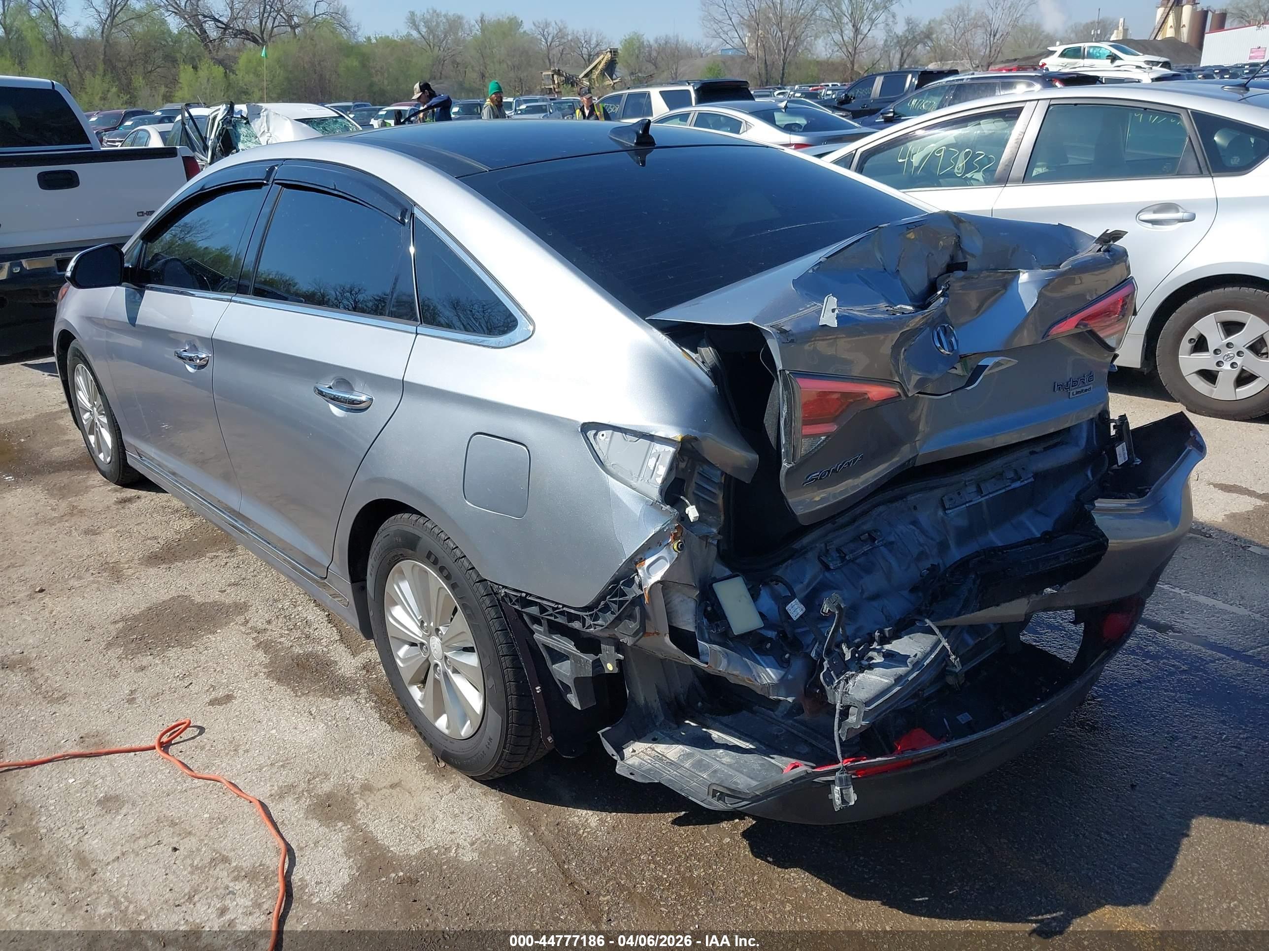 HYUNDAI SONATA image 3