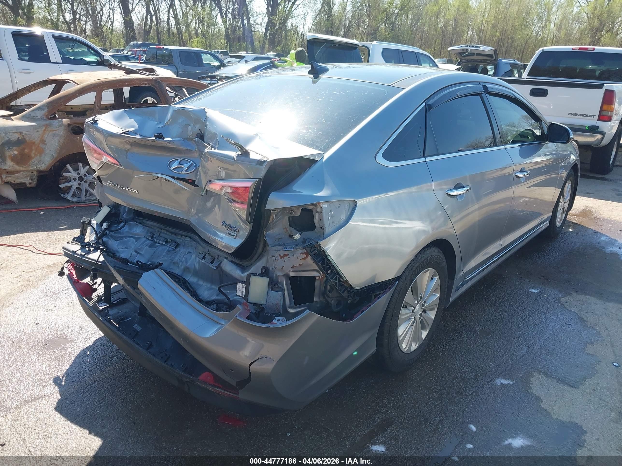 HYUNDAI SONATA image 4