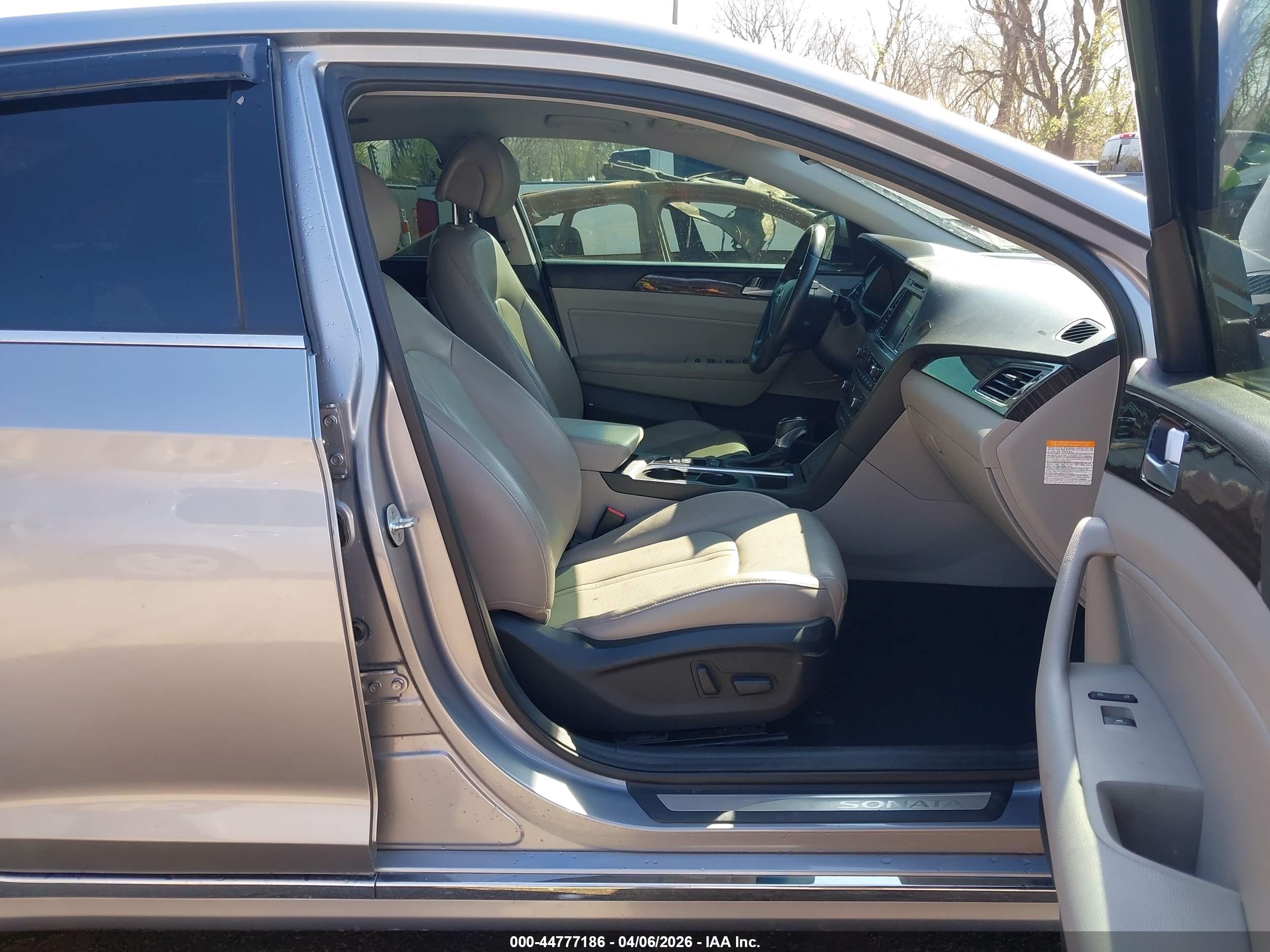 HYUNDAI SONATA image 5