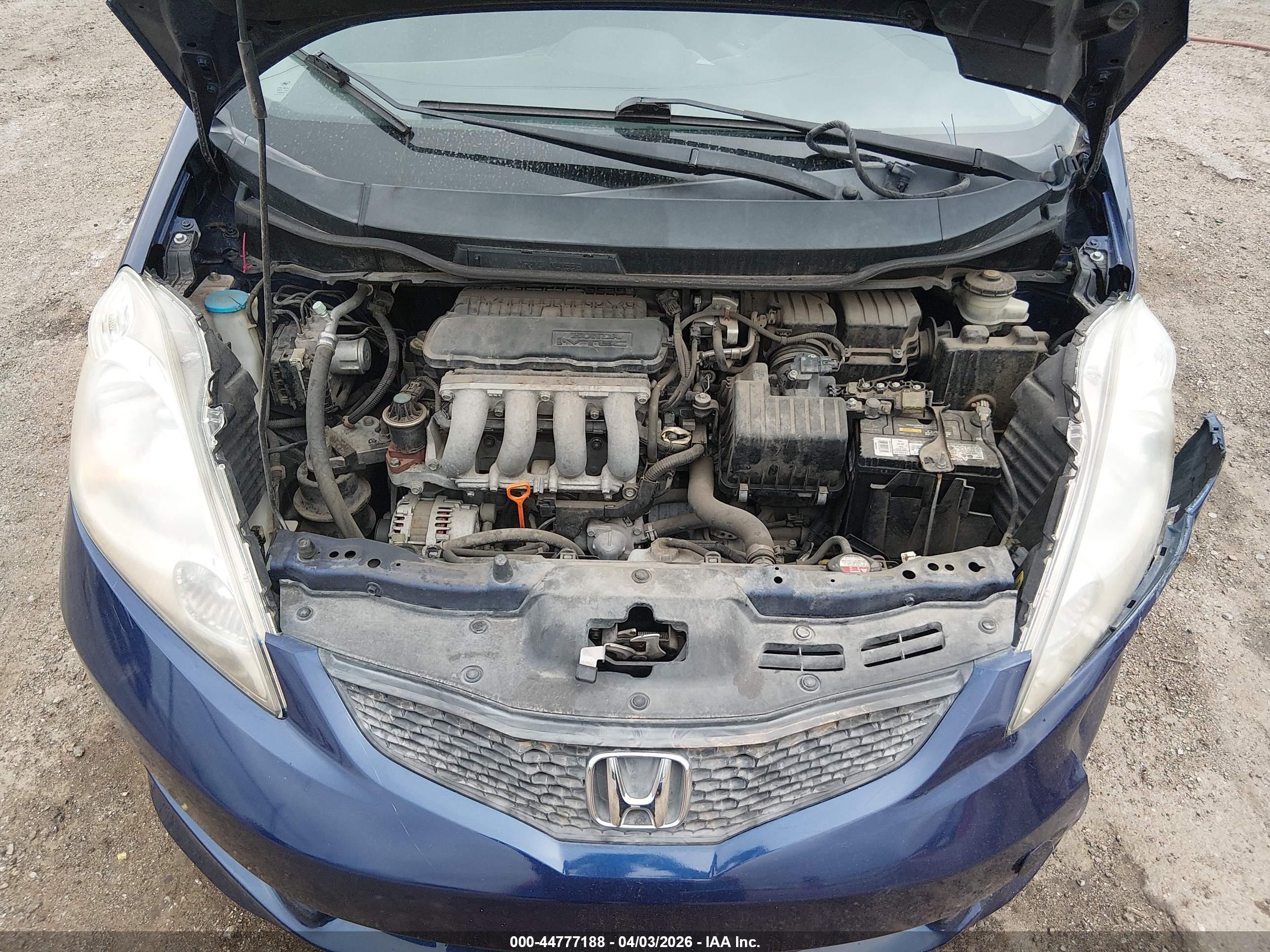 HONDA FIT image 10