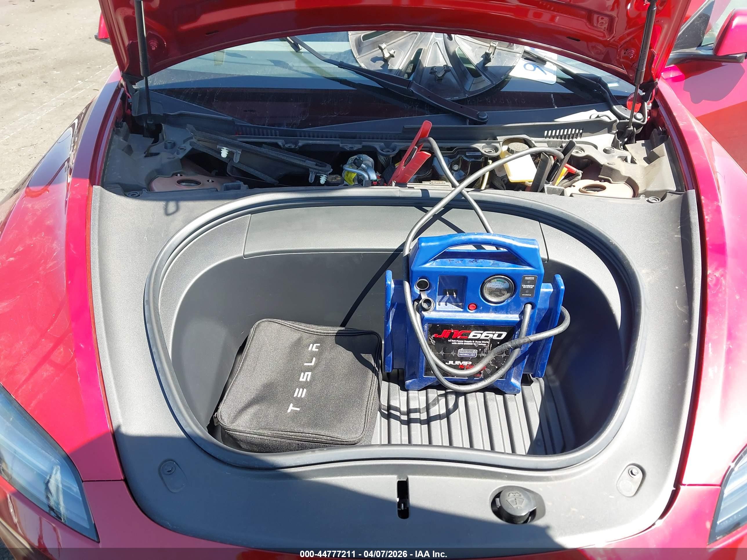 TESLA MODEL image 10
