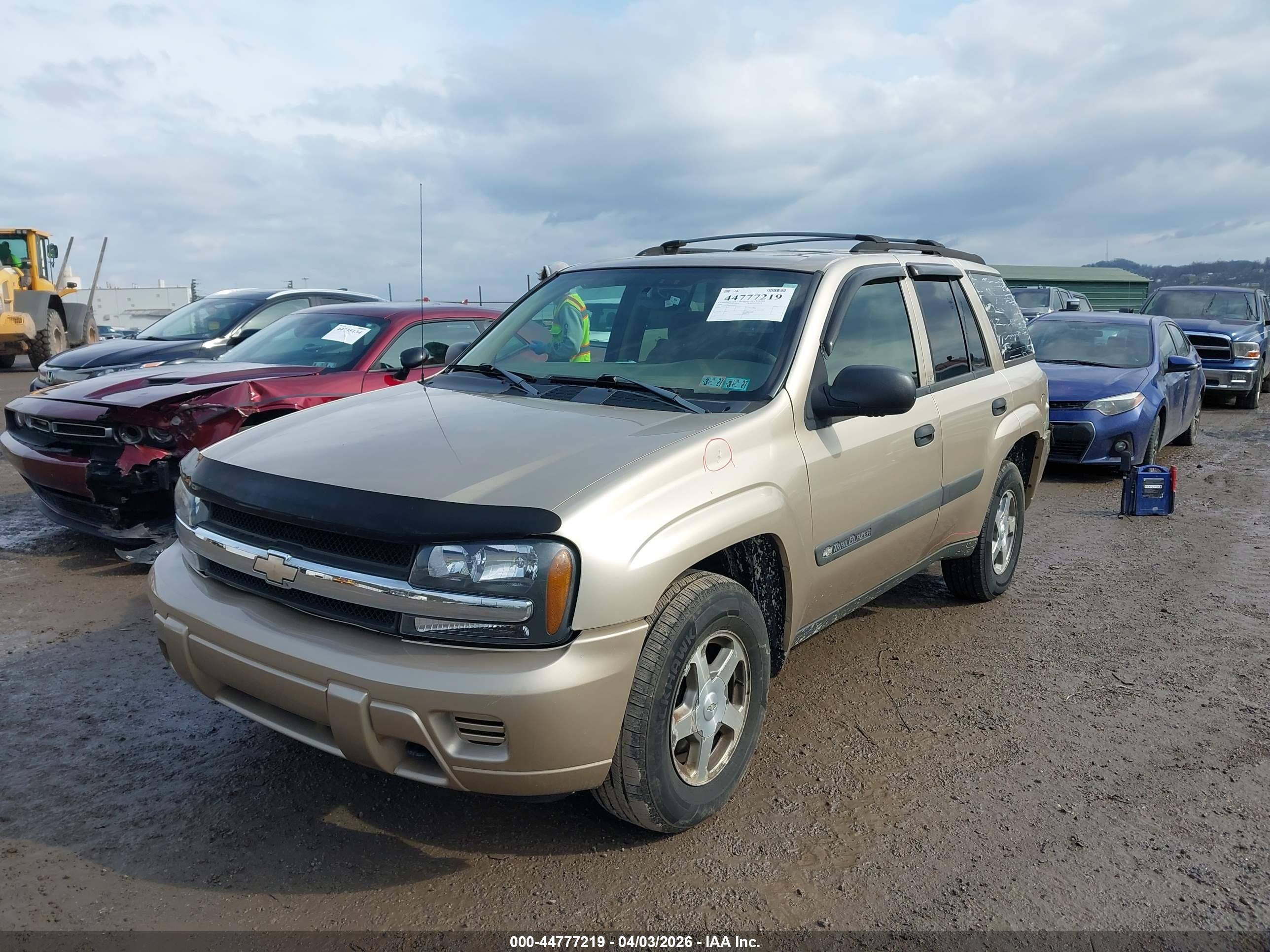 CHEVROLET TRAILBLAZER image 2