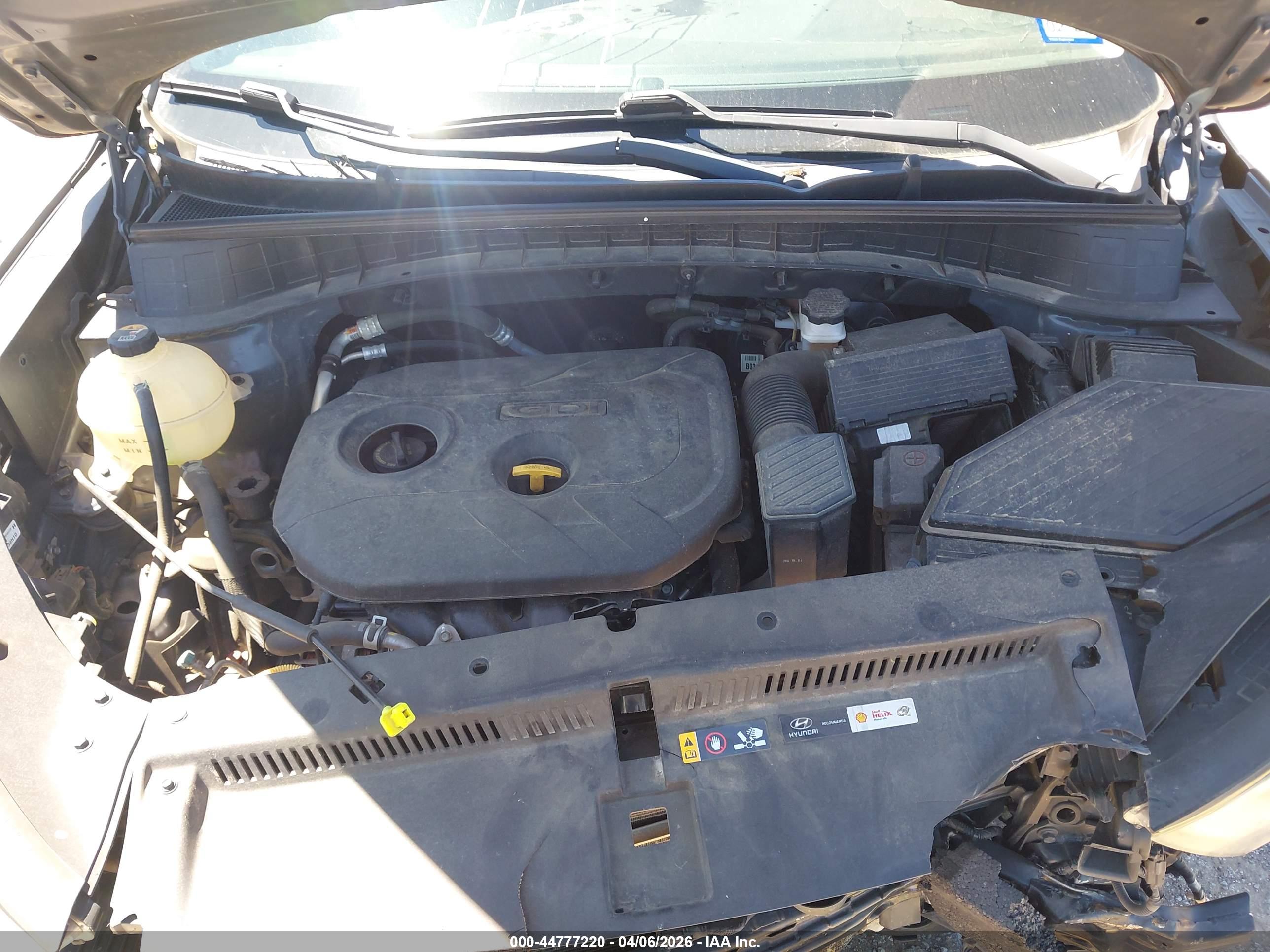HYUNDAI TUCSON image 10
