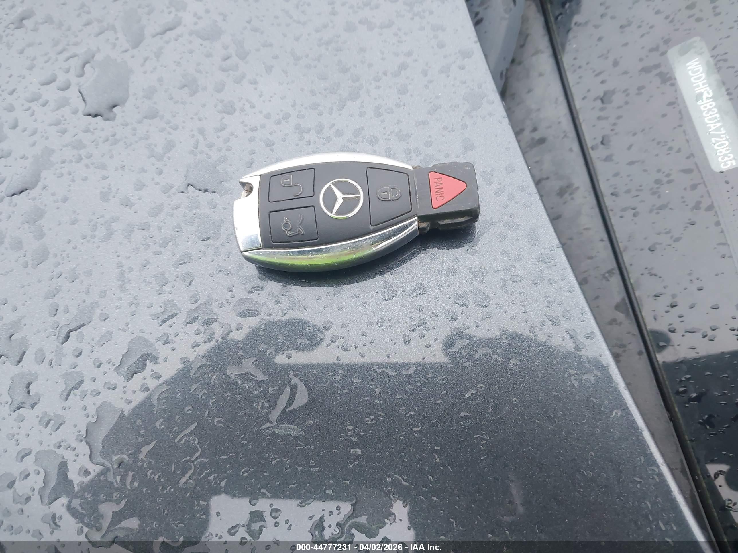 MERCEDES-BENZ E image 11