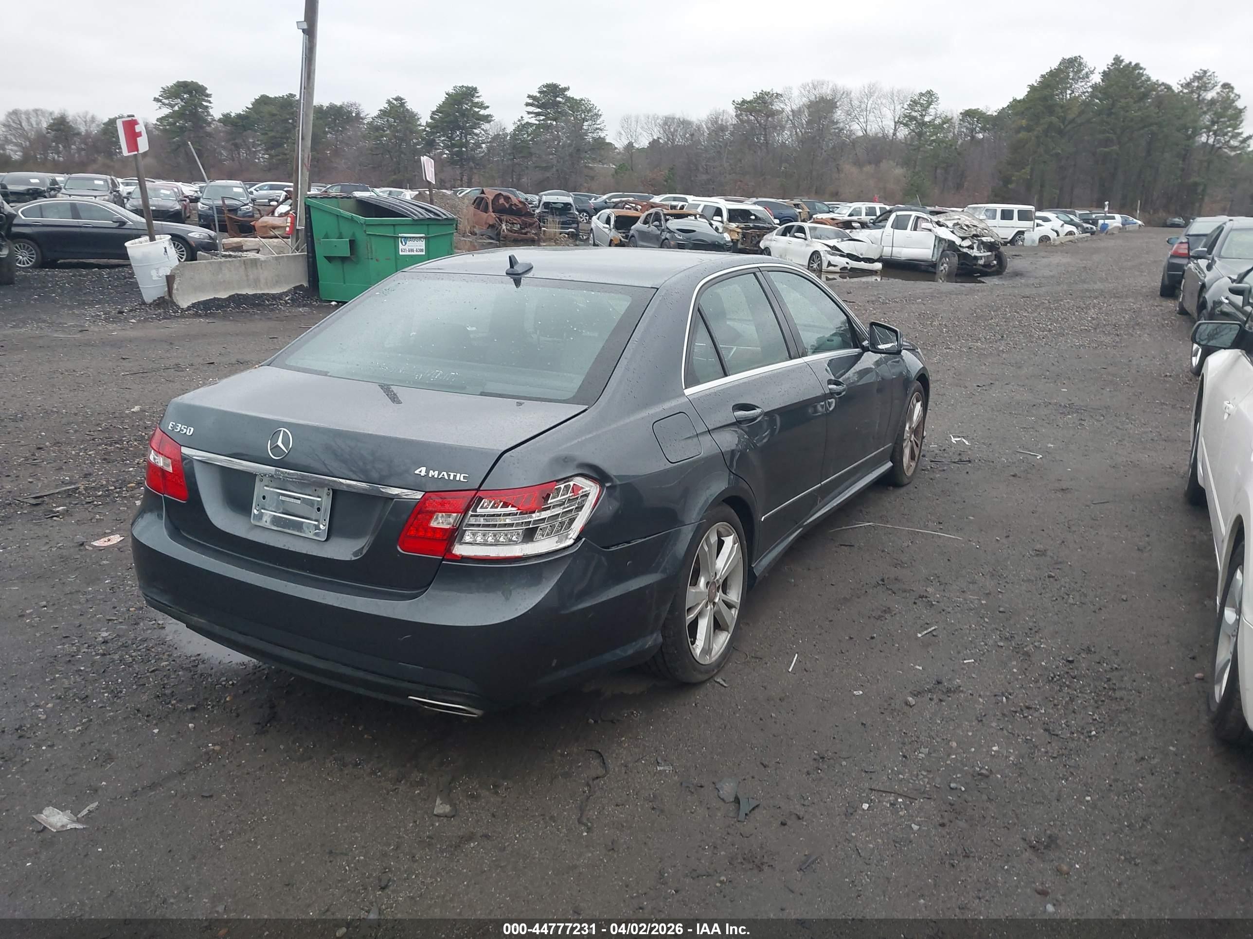 MERCEDES-BENZ E image 4