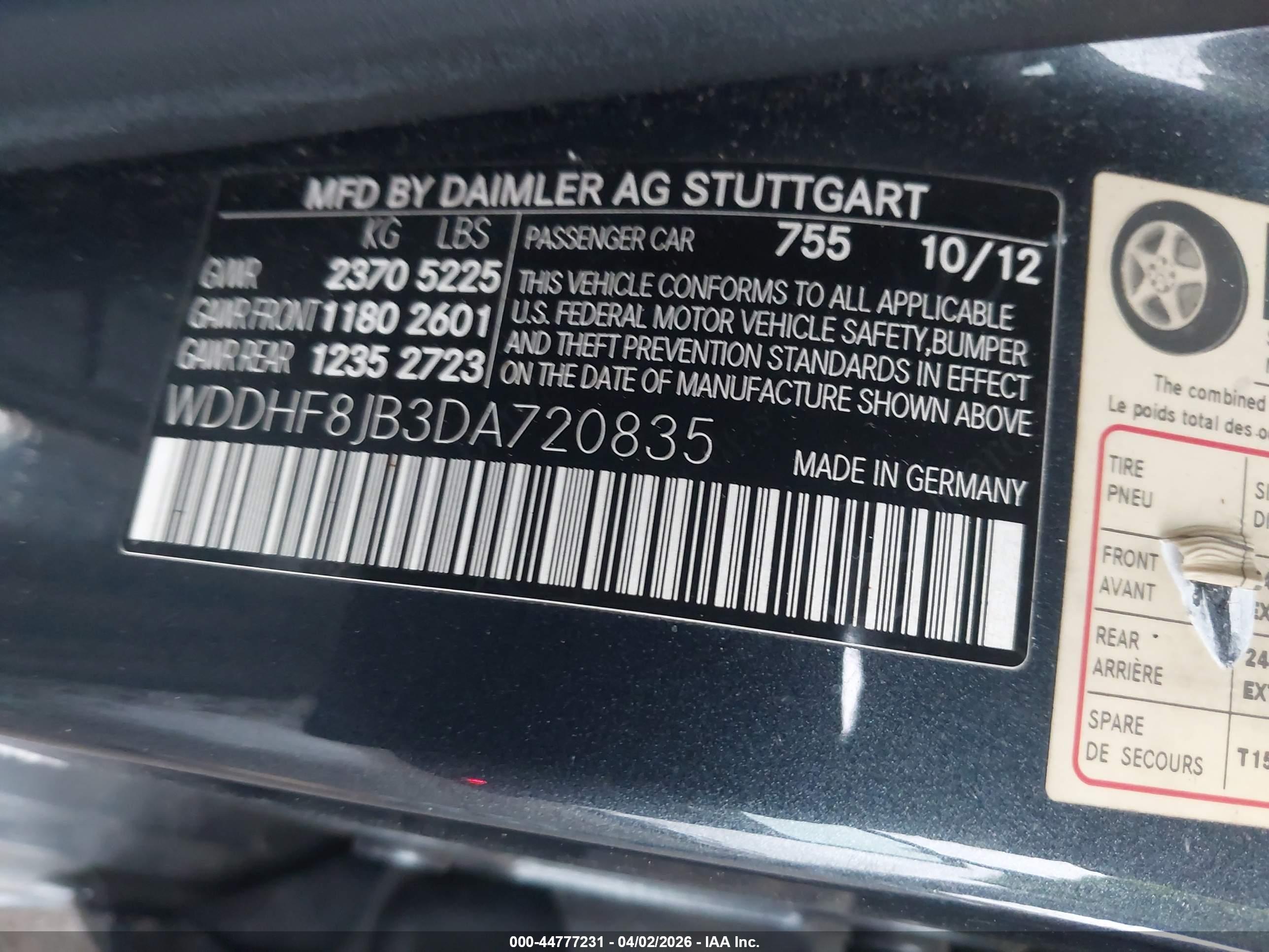 MERCEDES-BENZ E image 9