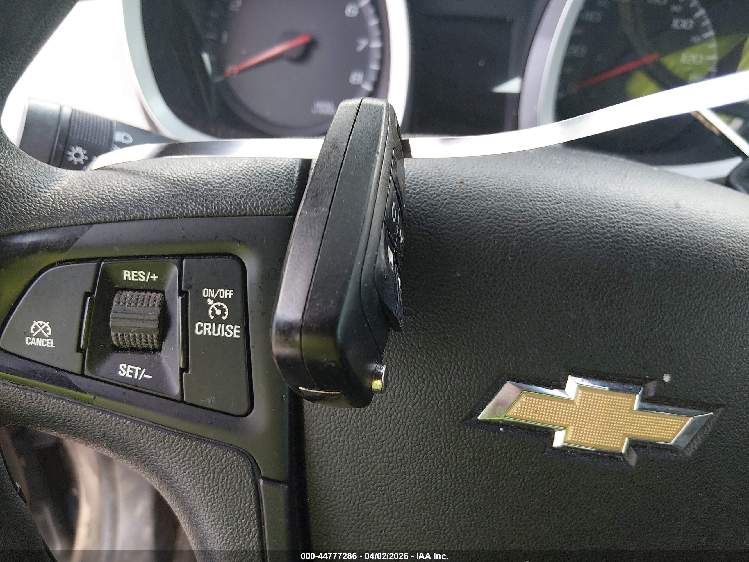 CHEVROLET EQUINOX image 11