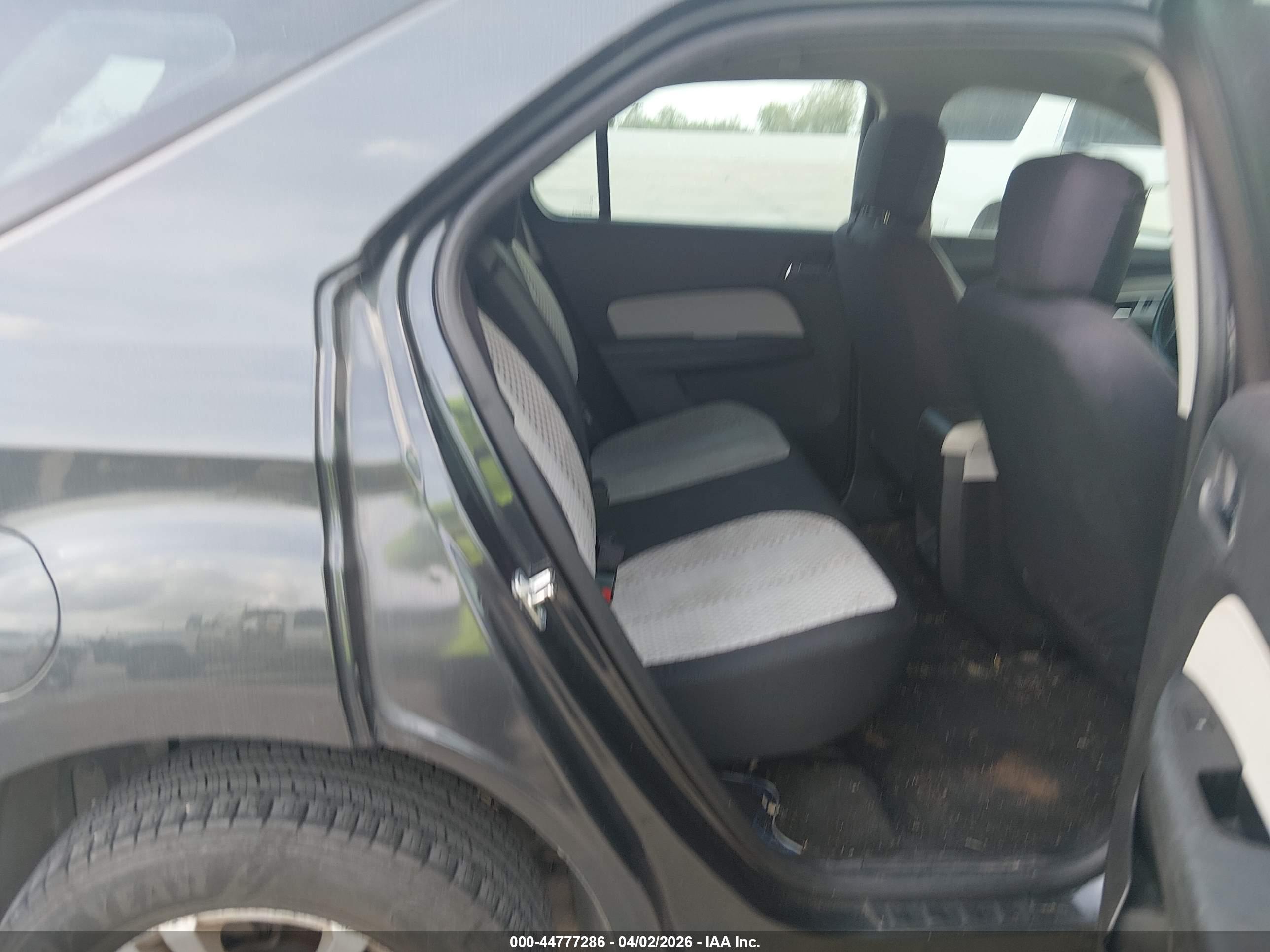 CHEVROLET EQUINOX image 8