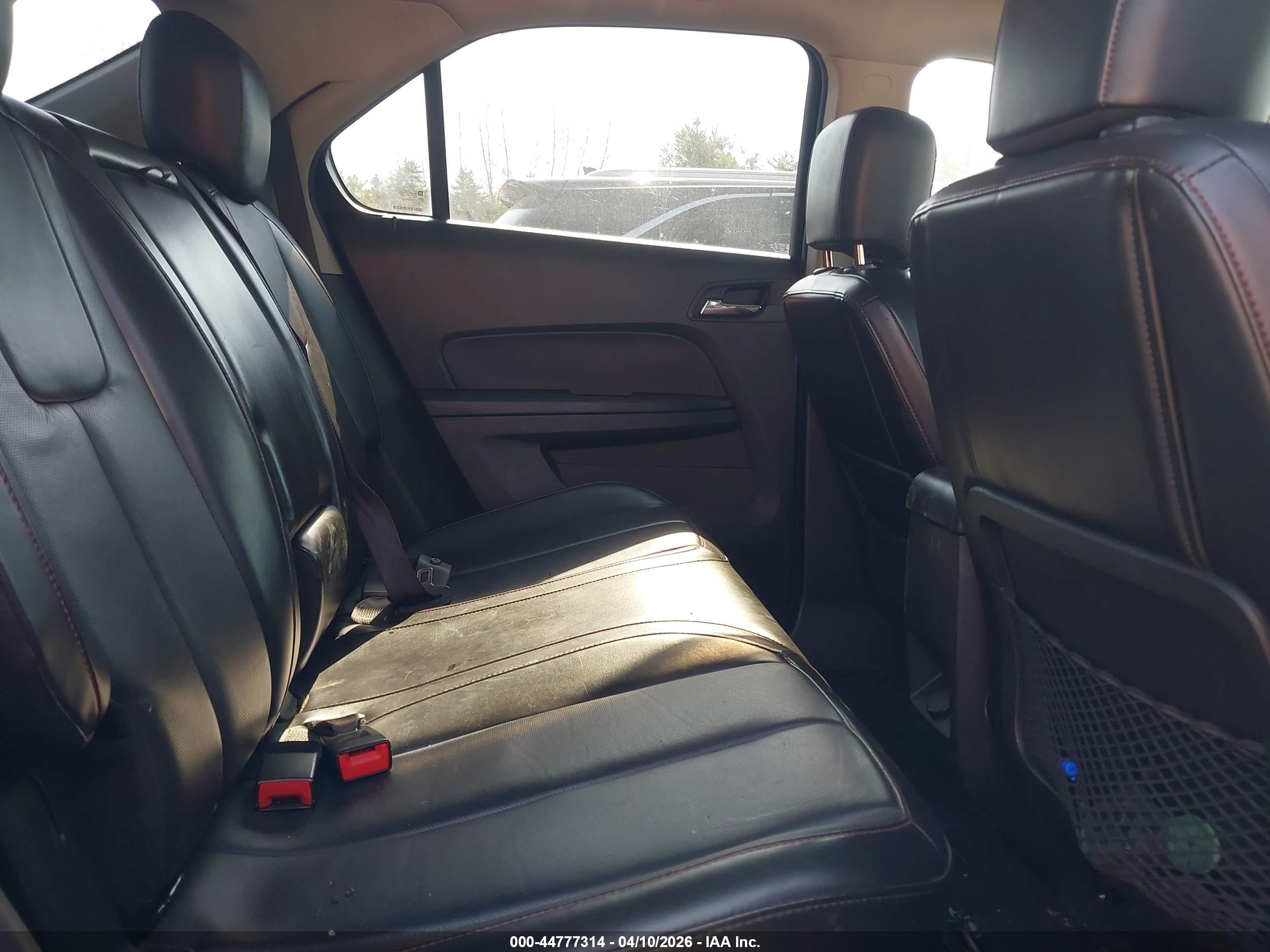 CHEVROLET EQUINOX image 8