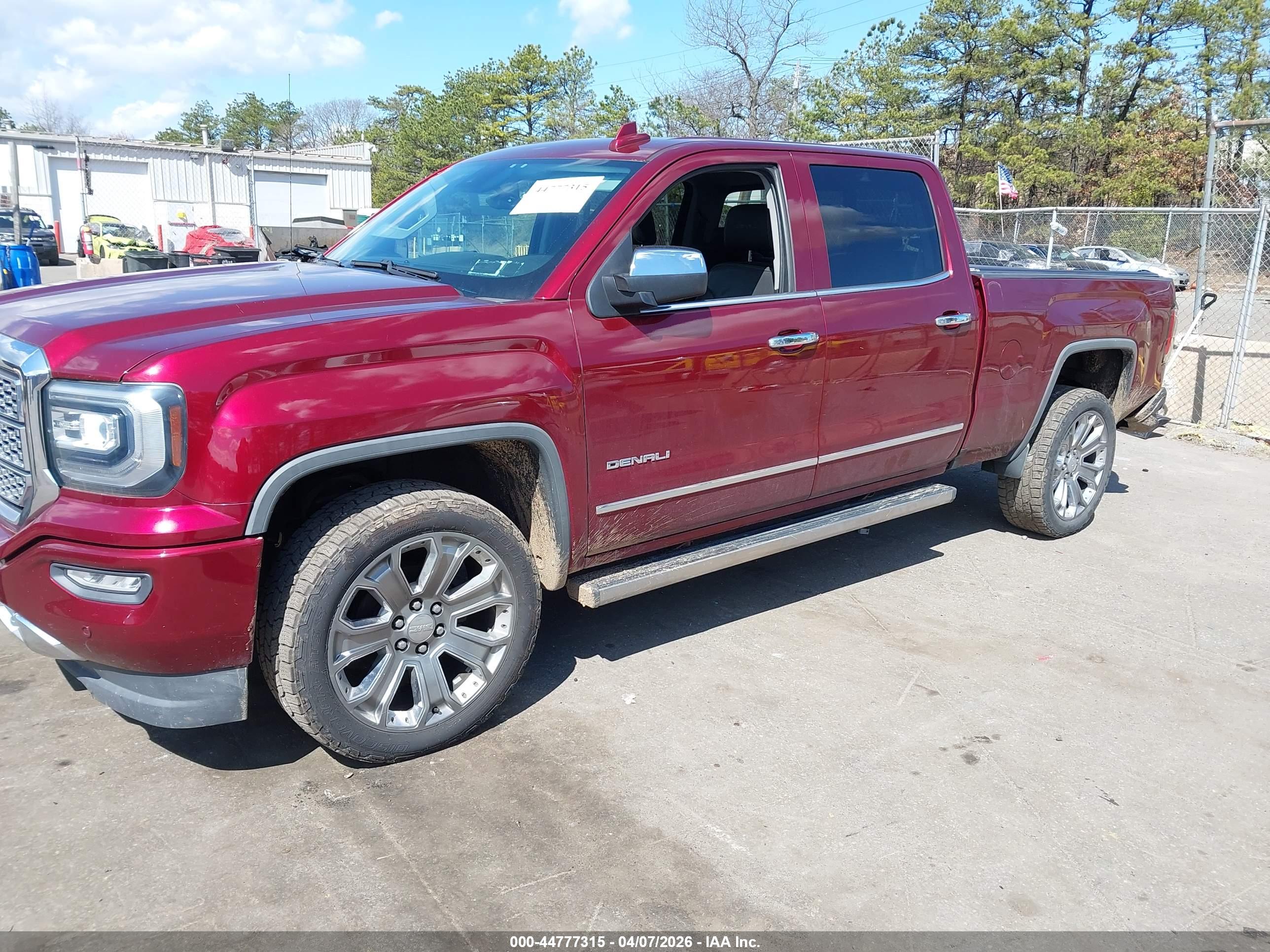 GMC SIERRA image 2