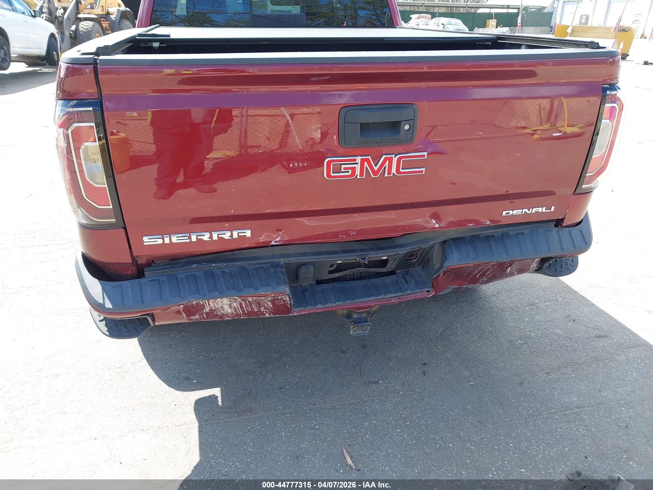 GMC SIERRA image 6