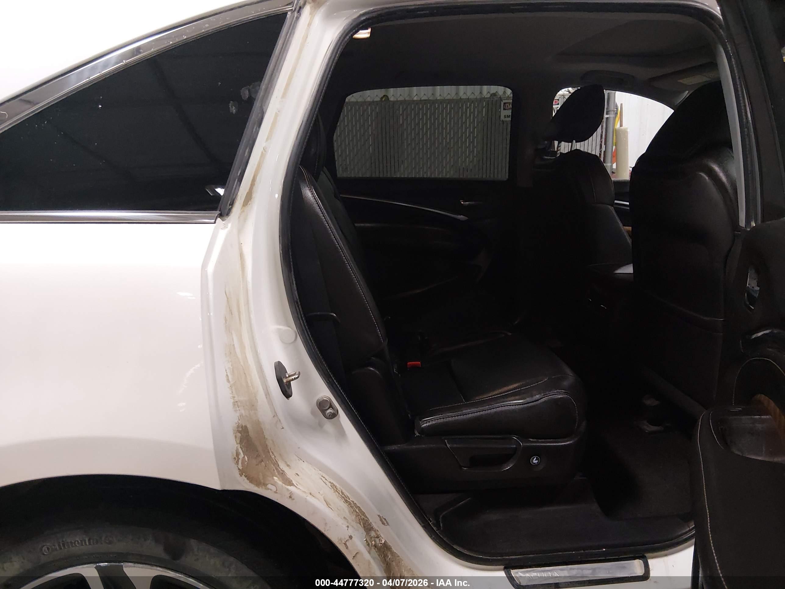 ACURA MDX image 8
