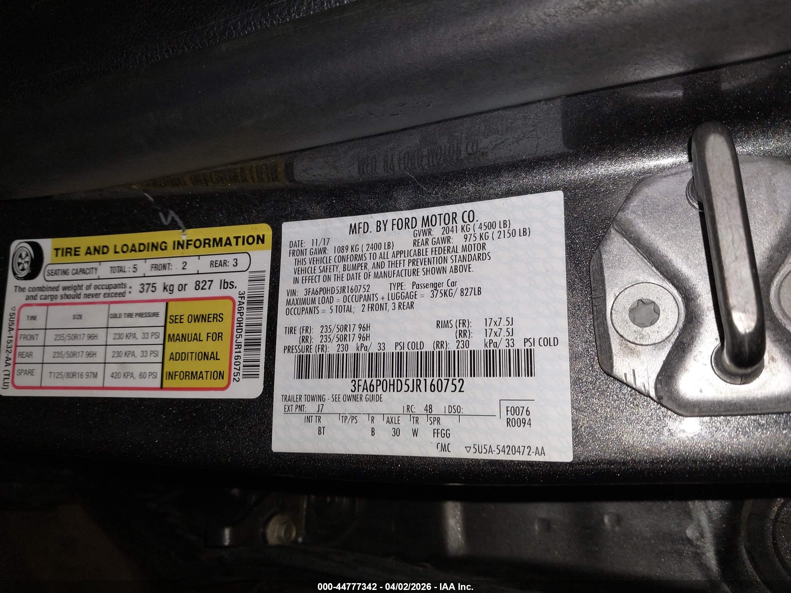 FORD FUSION image 9