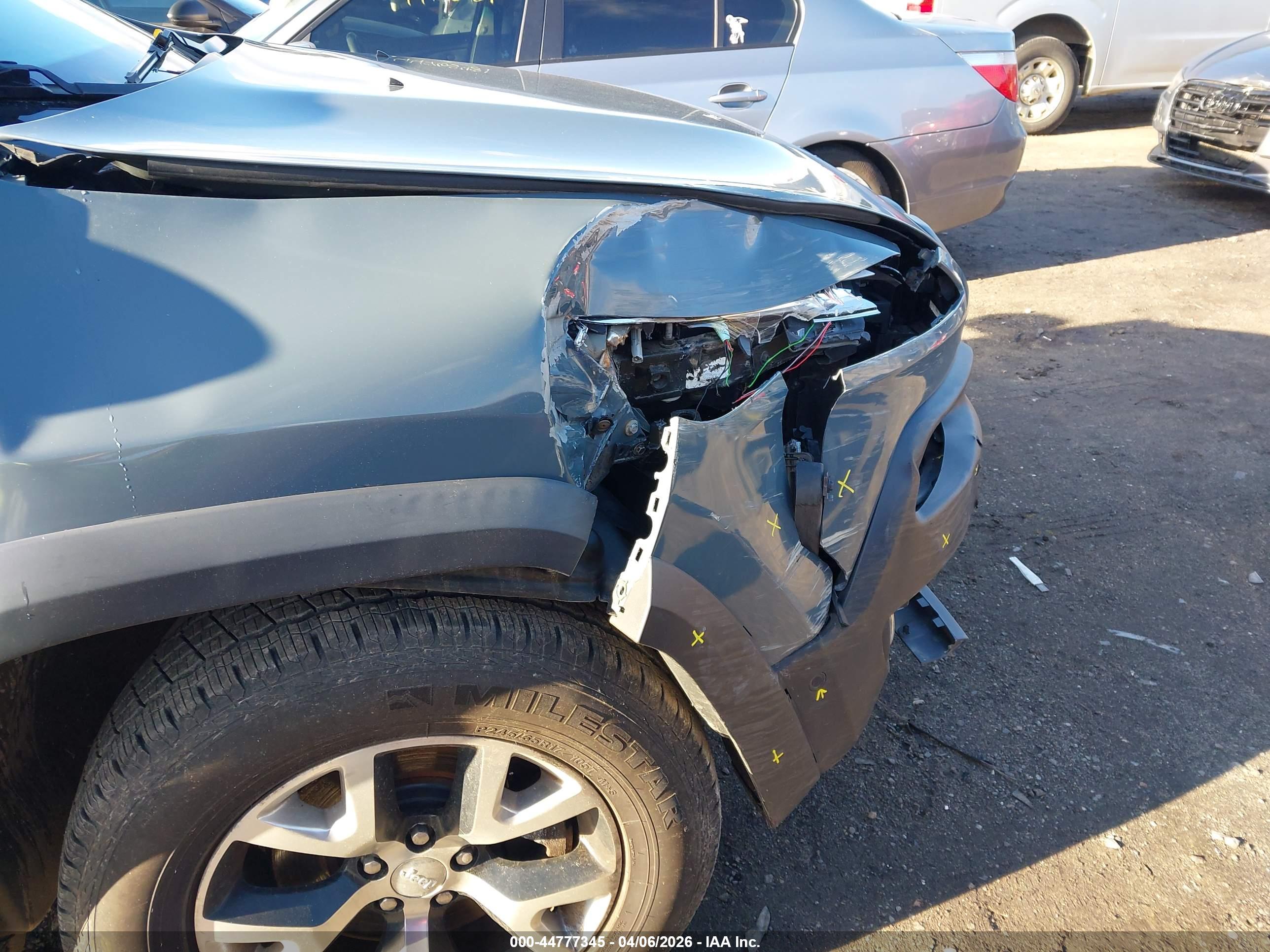 JEEP CHEROKEE image 6