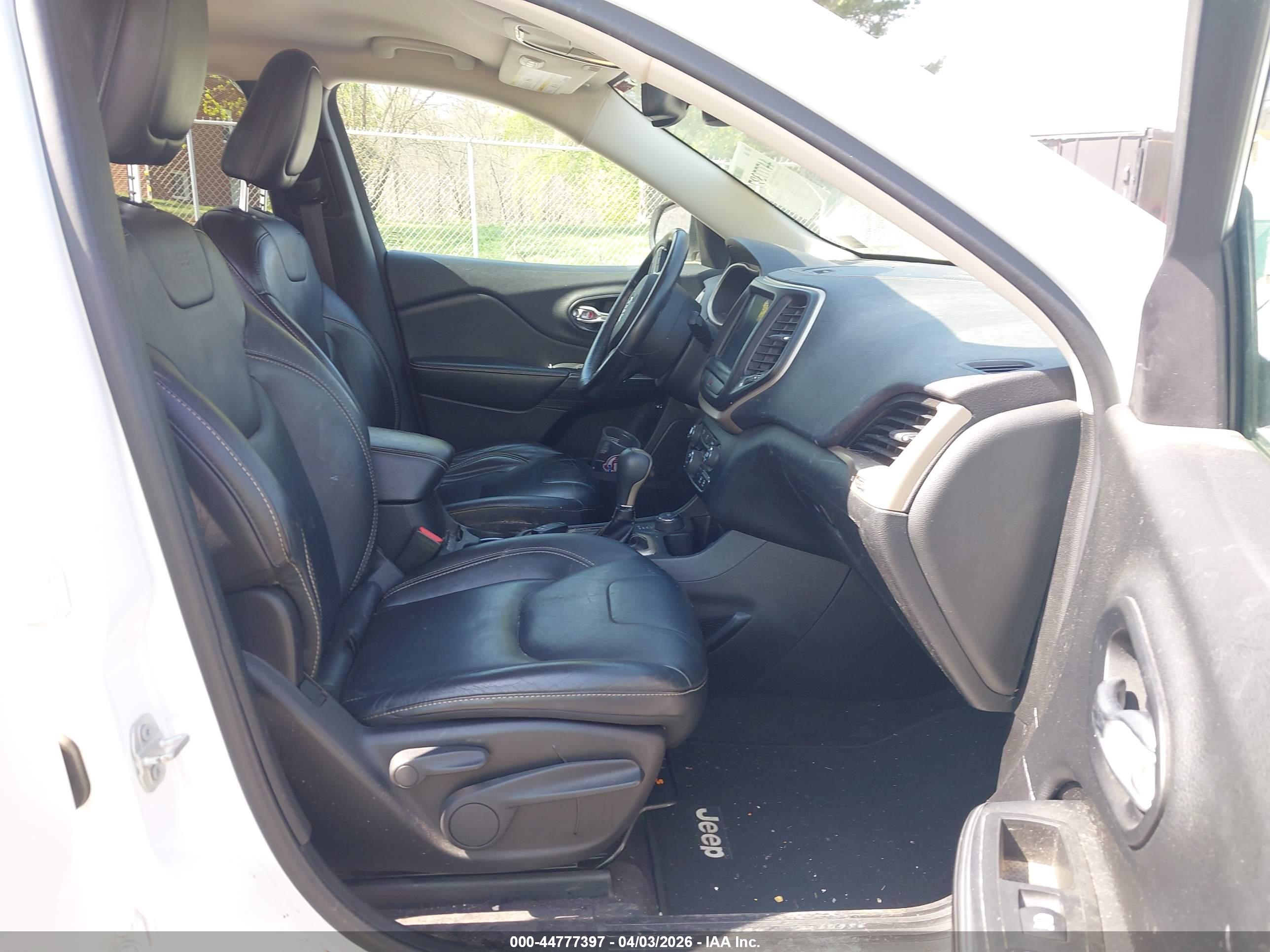 JEEP CHEROKEE image 5
