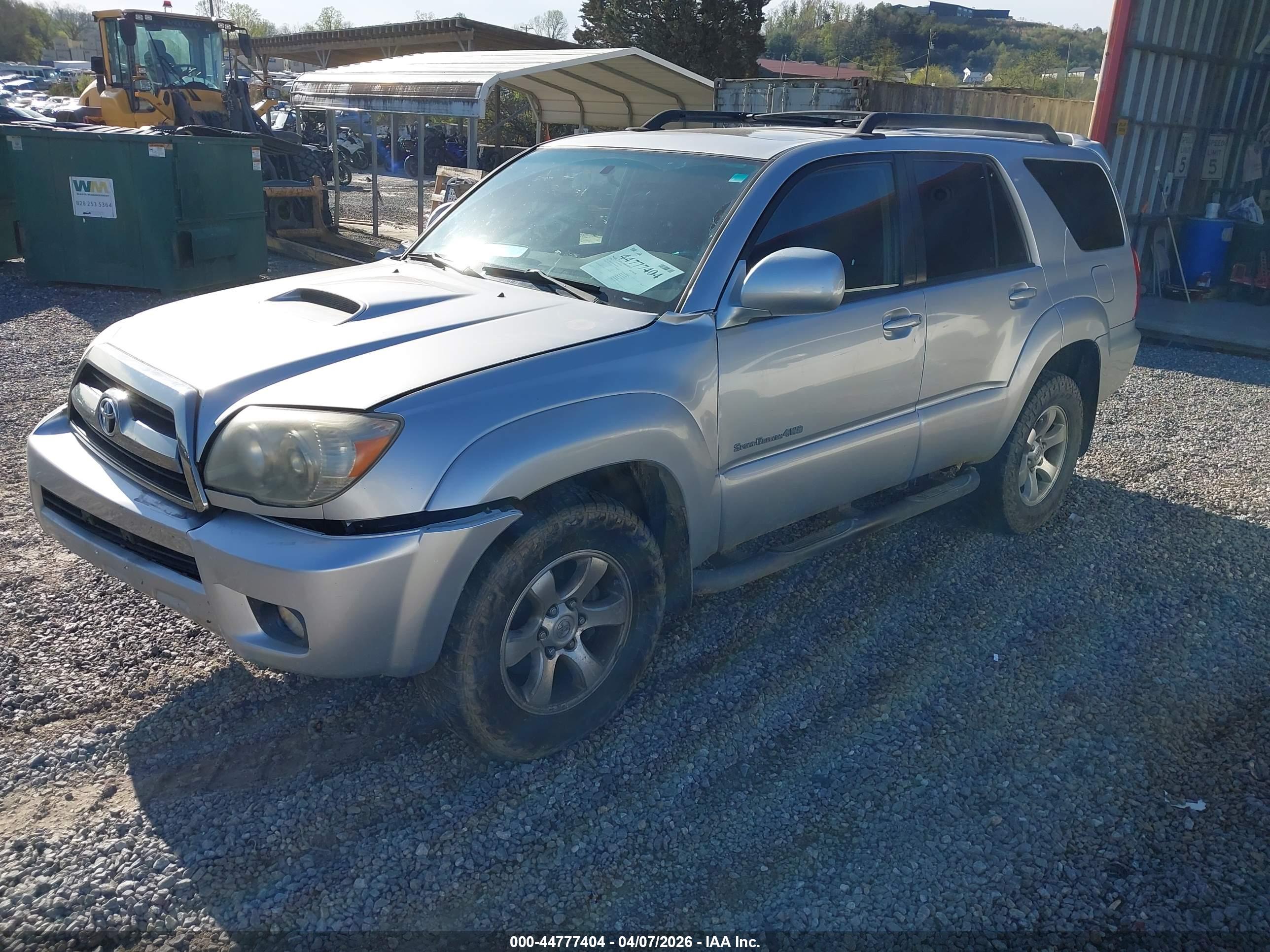 TOYOTA 4RUNNER image 2