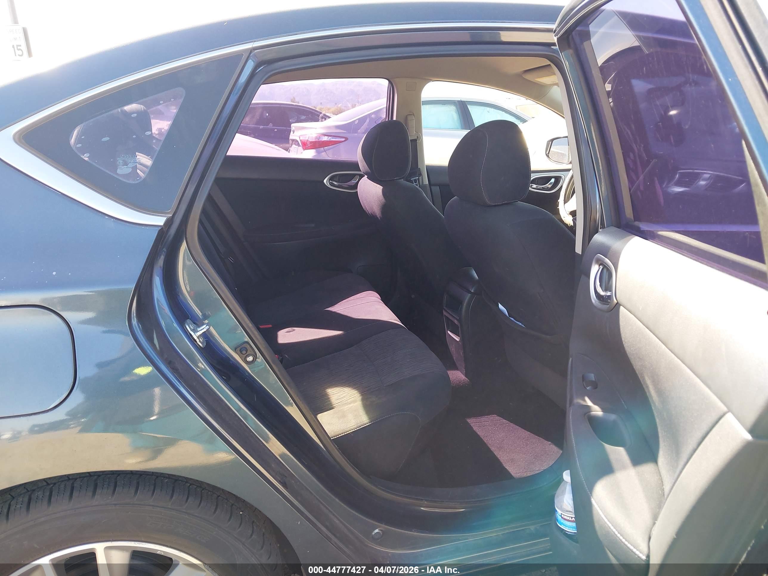 NISSAN SENTRA image 8