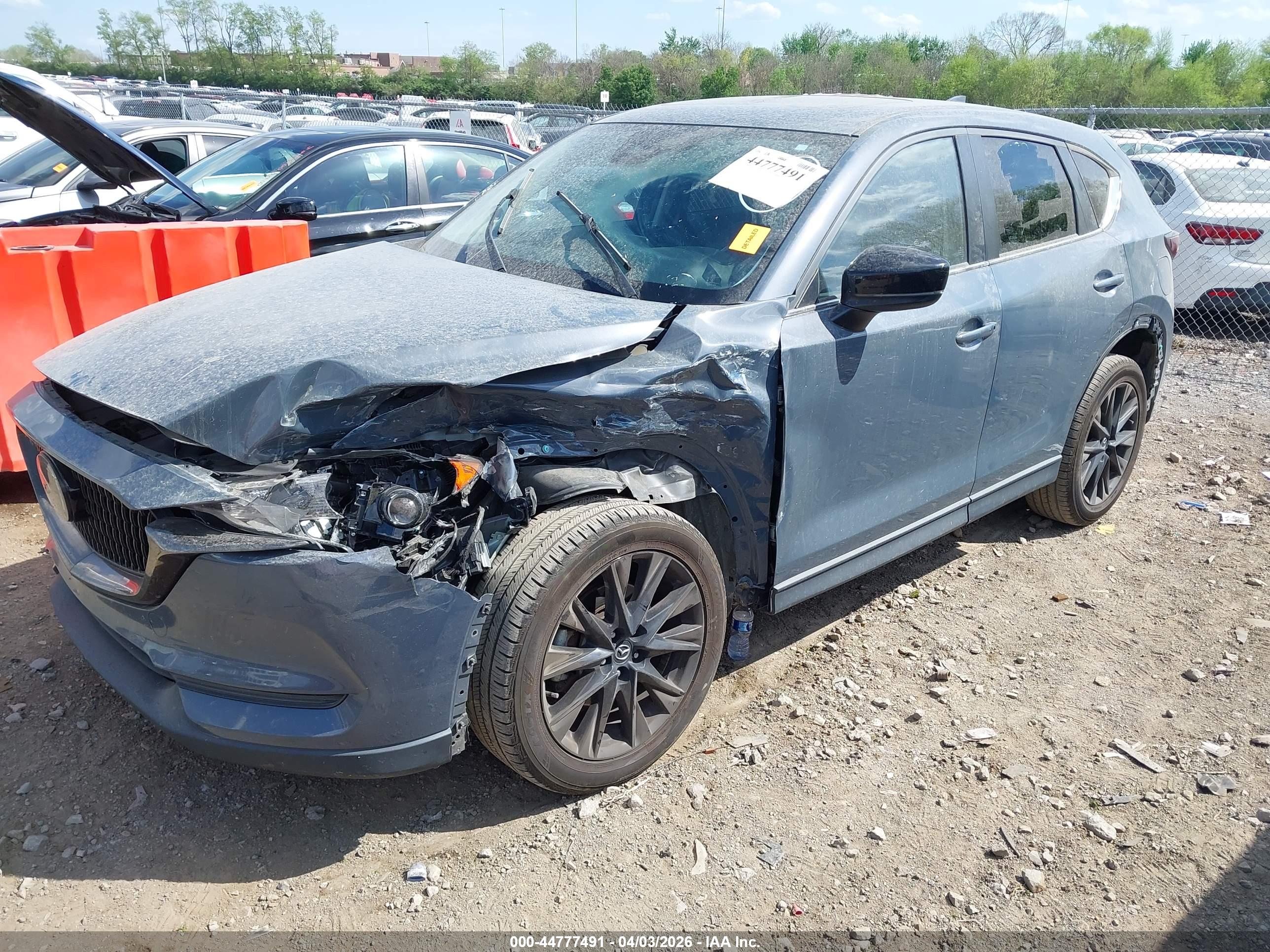 MAZDA CX-5 image 2