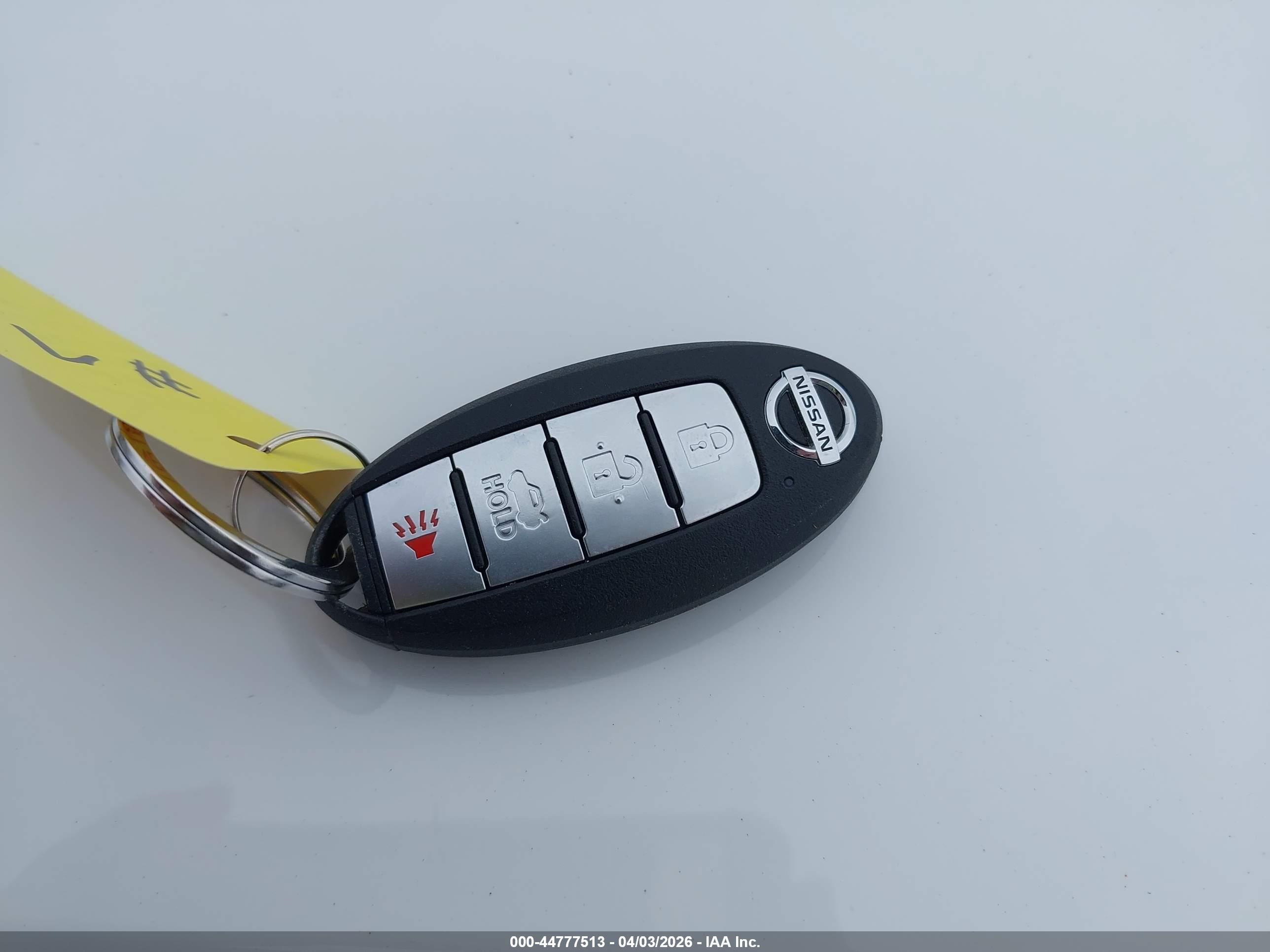 NISSAN VERSA image 11