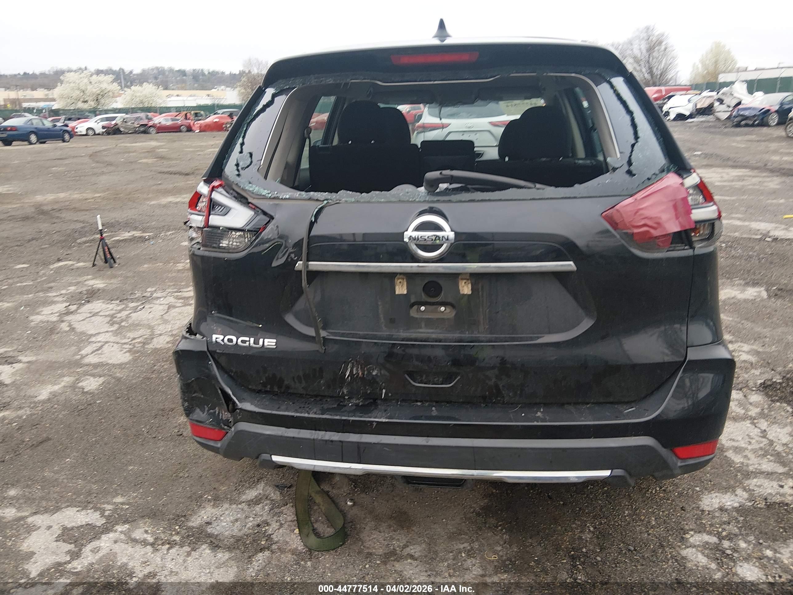 NISSAN ROGUE image 6