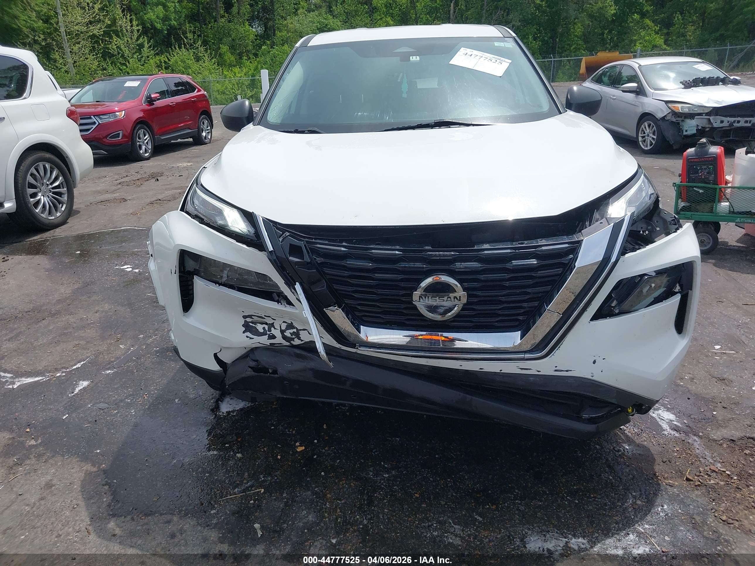 NISSAN ROGUE image 6