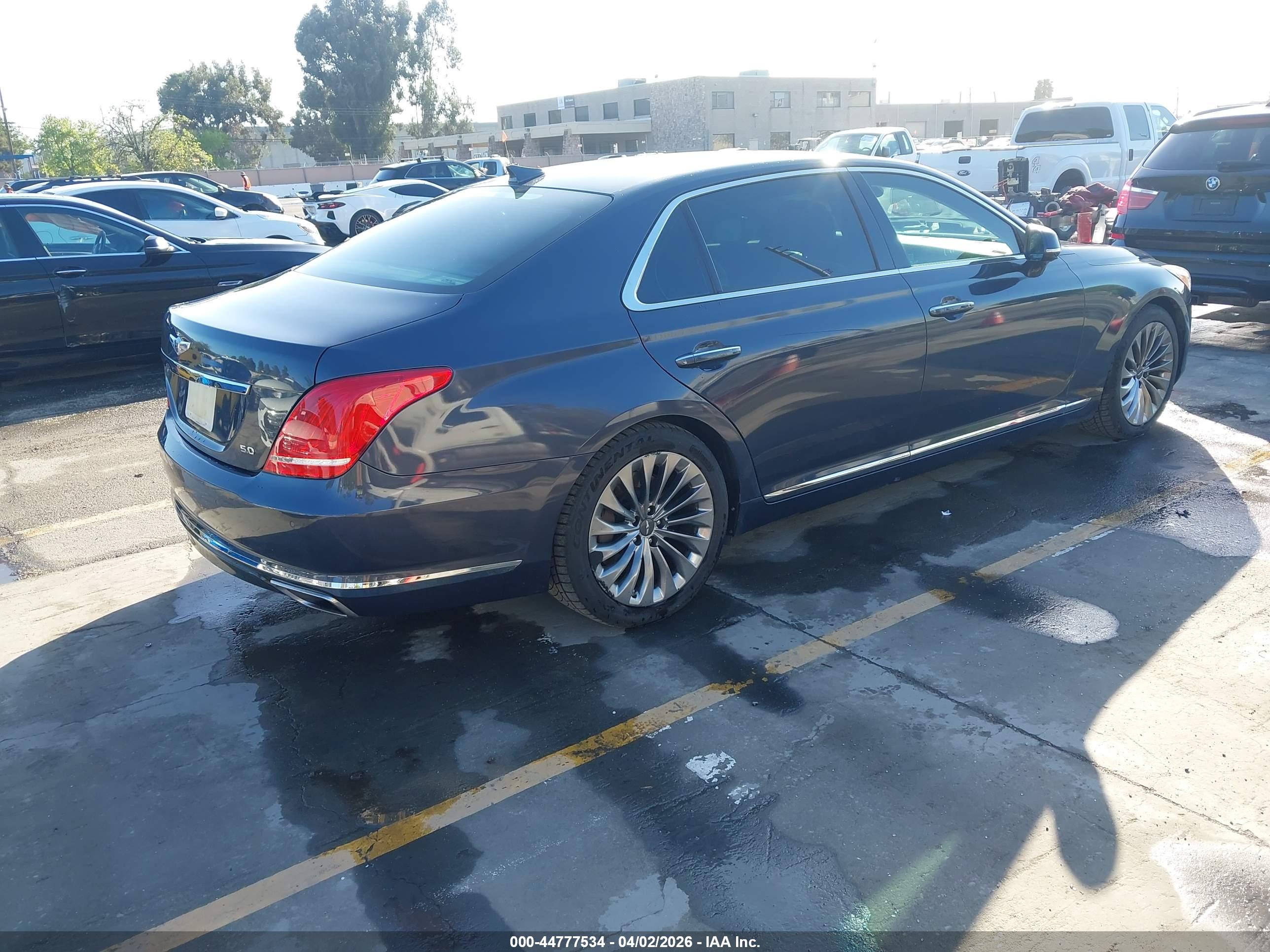 GENESIS G90 image 4