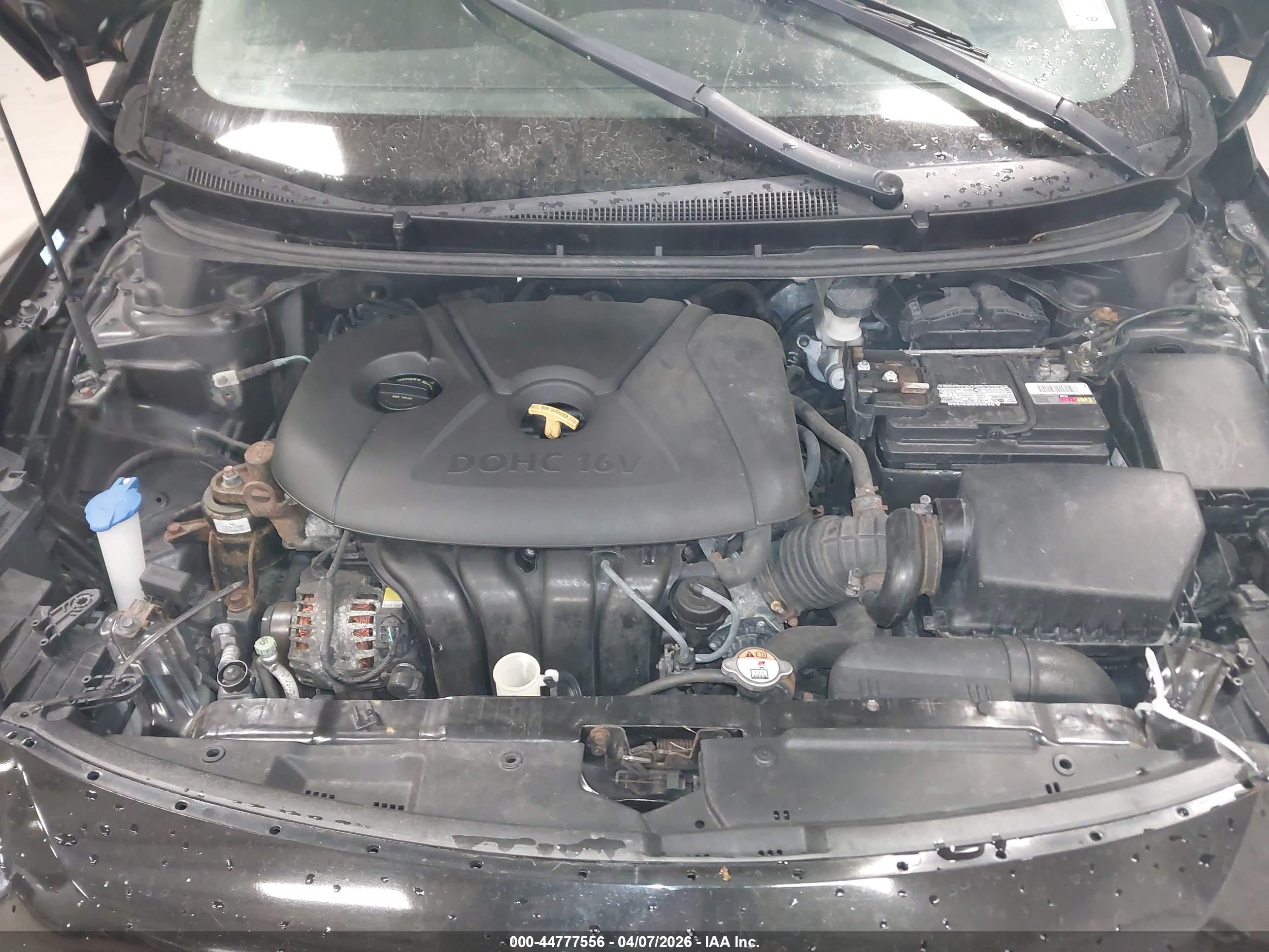 HYUNDAI ELANTRA image 10