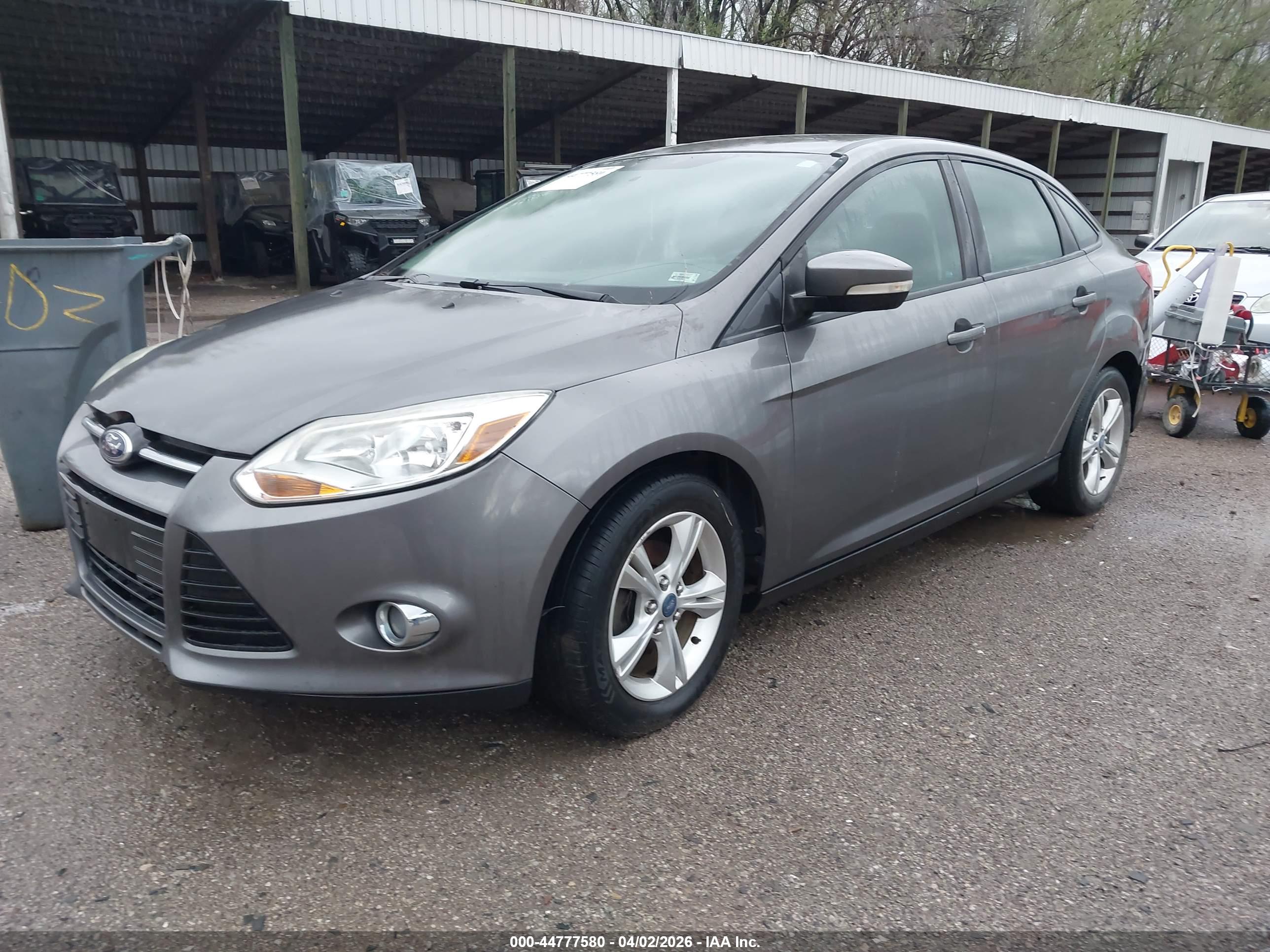FORD FOCUS image 2