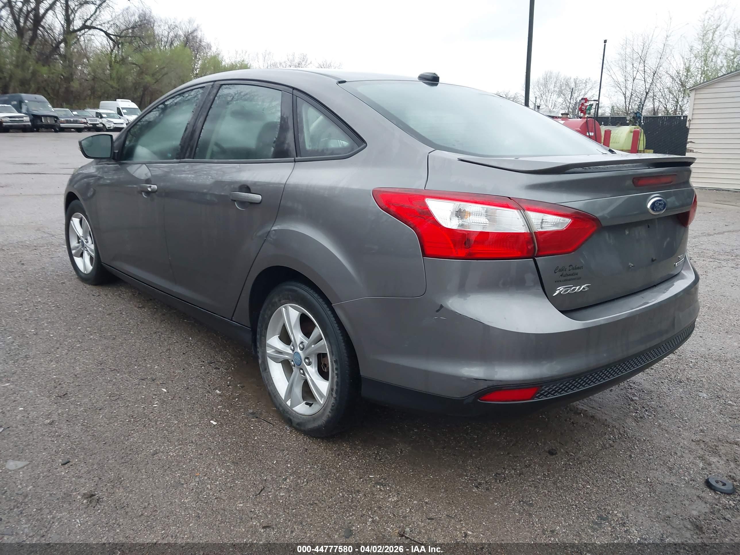 FORD FOCUS image 3