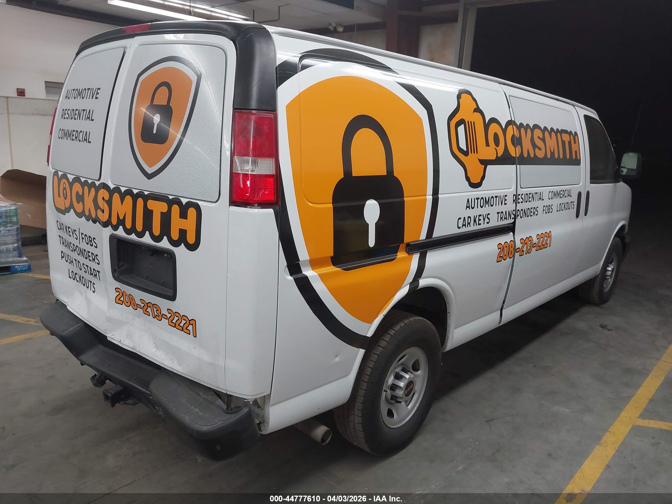 GMC SAVANA image 4