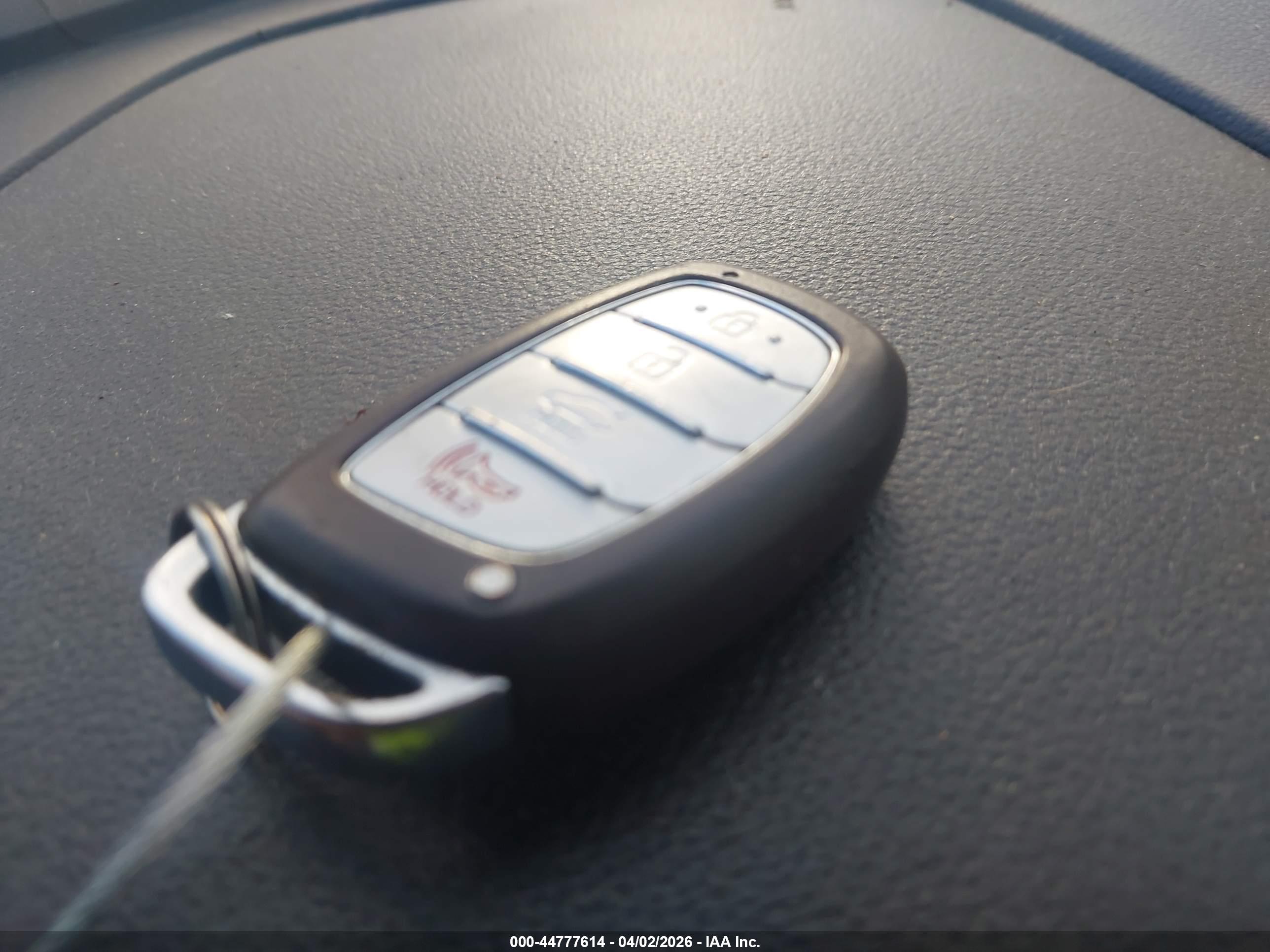 HYUNDAI SONATA image 11