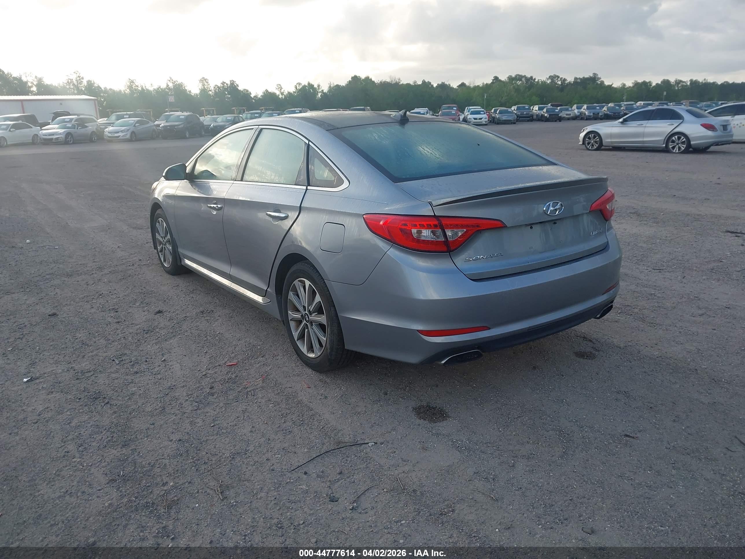 HYUNDAI SONATA image 3