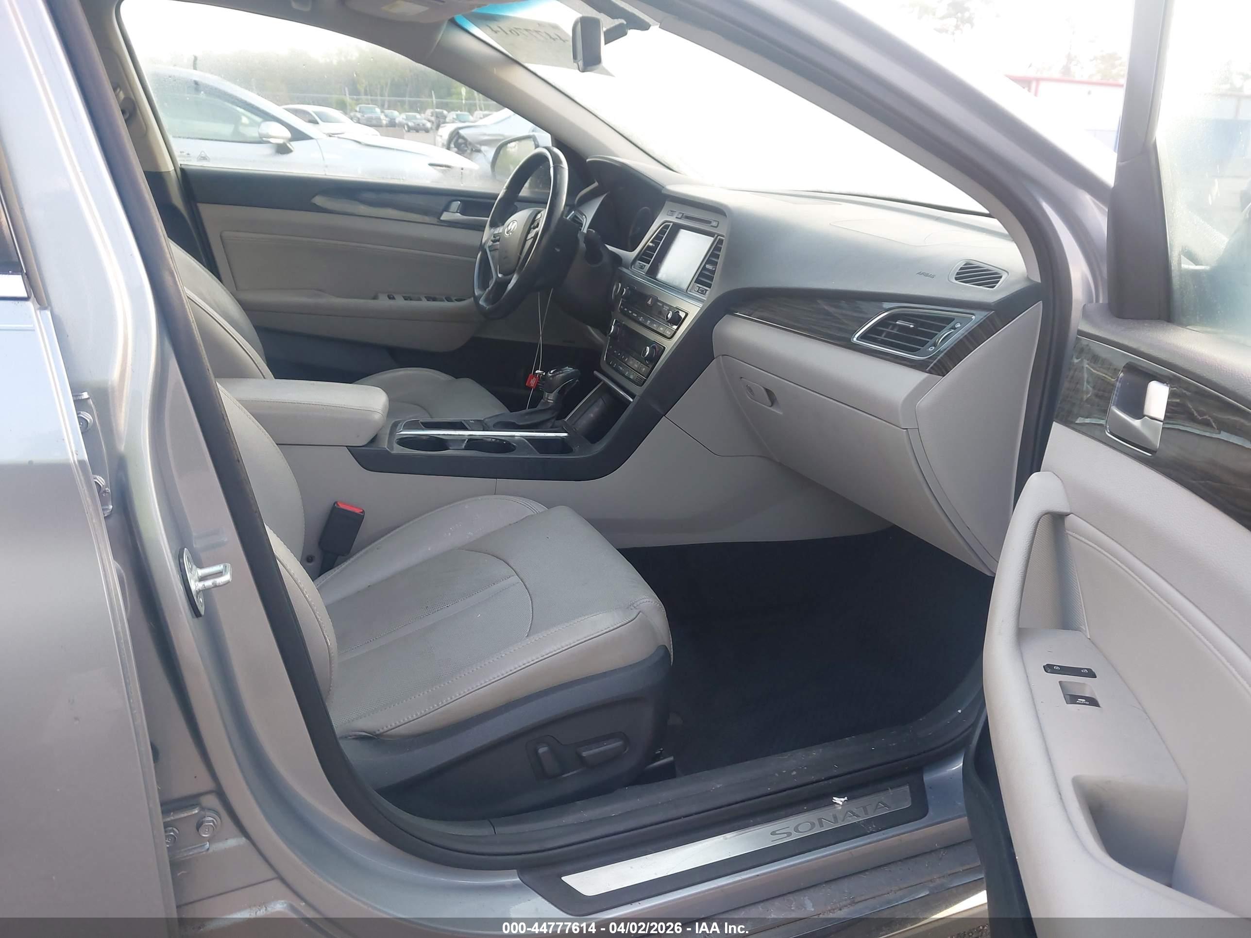 HYUNDAI SONATA image 5