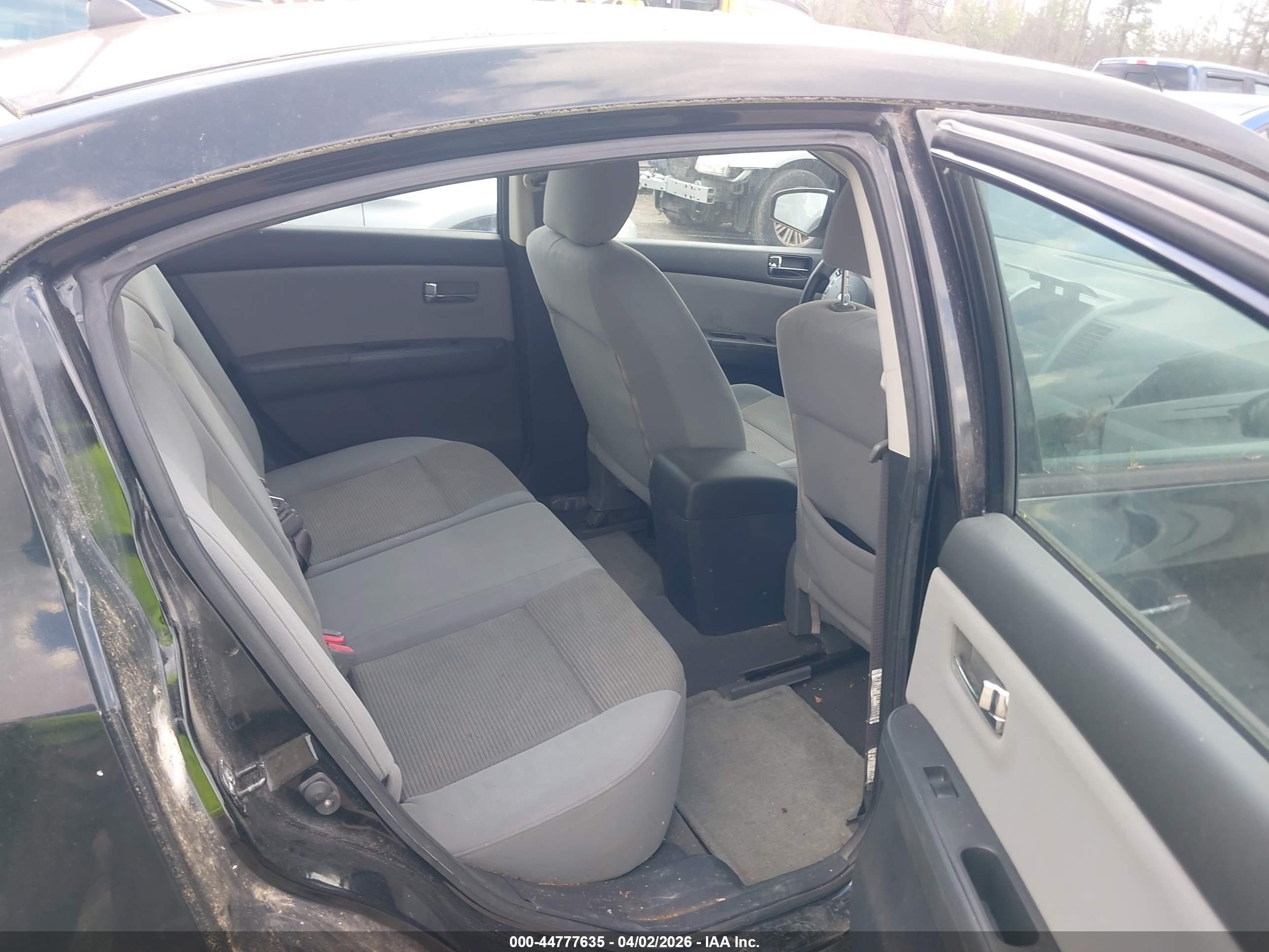 NISSAN SENTRA image 8