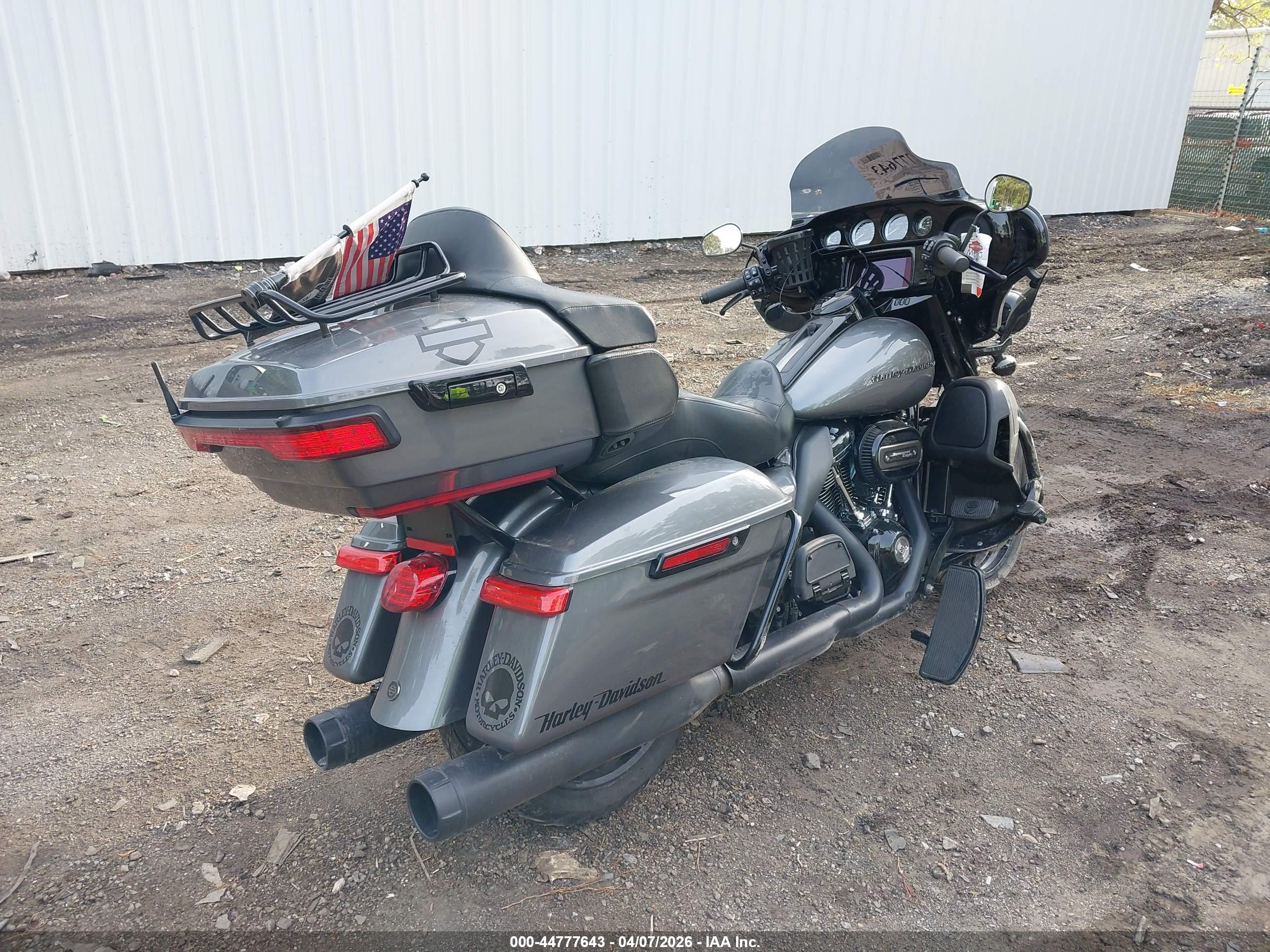 HARLEY-DAVIDSON FLHTK image 4