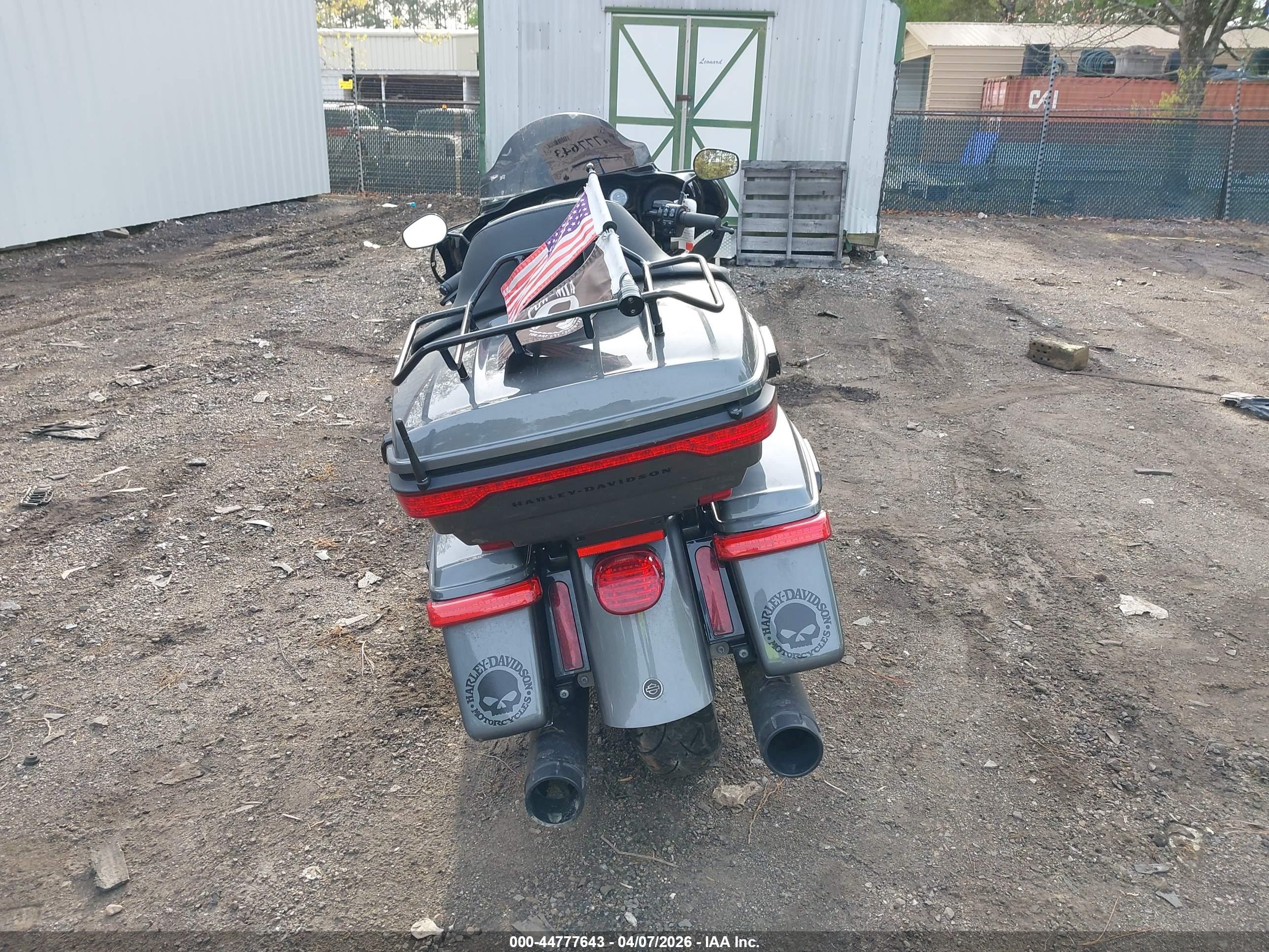 HARLEY-DAVIDSON FLHTK image 6