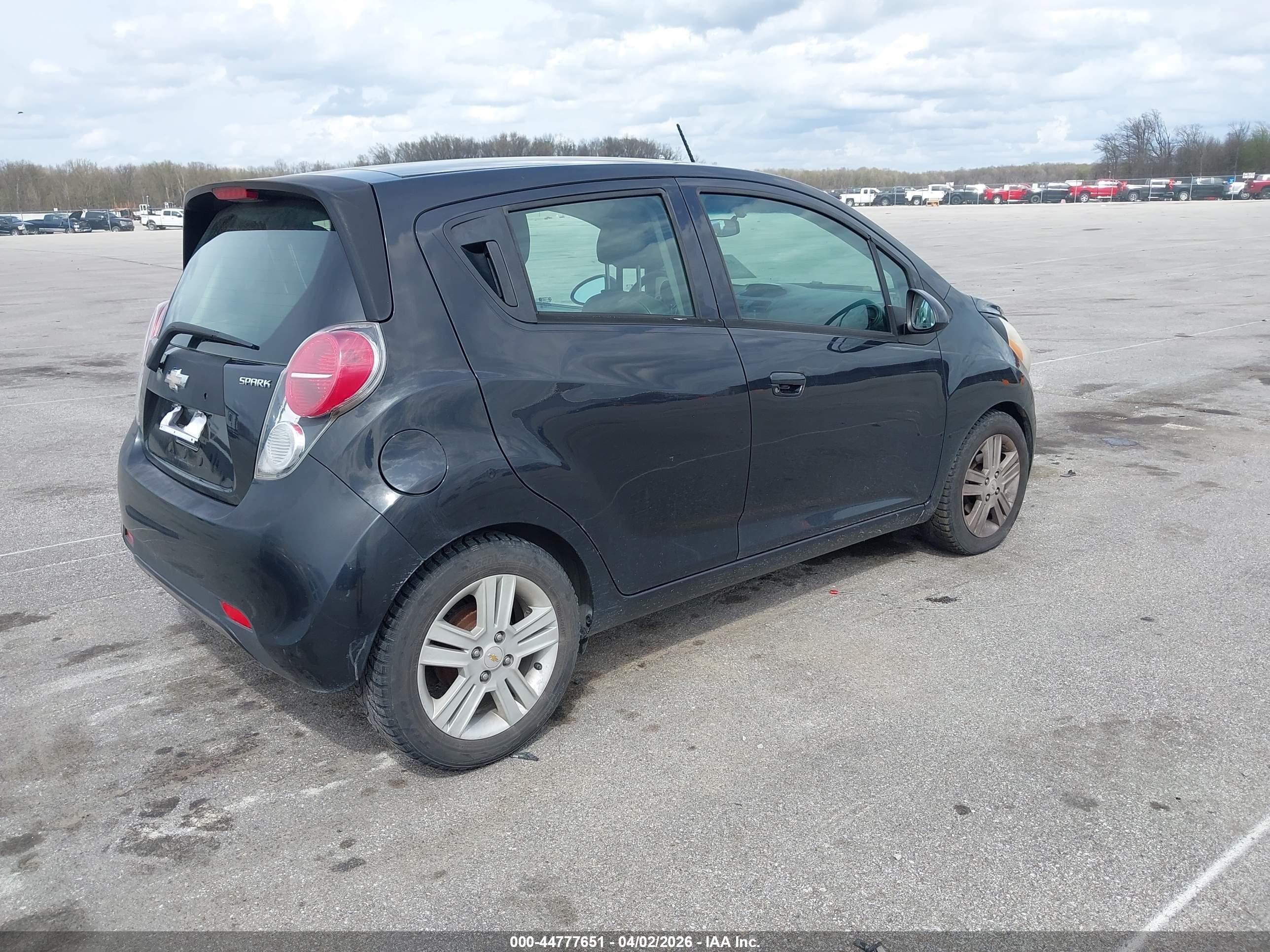 CHEVROLET SPARK image 4