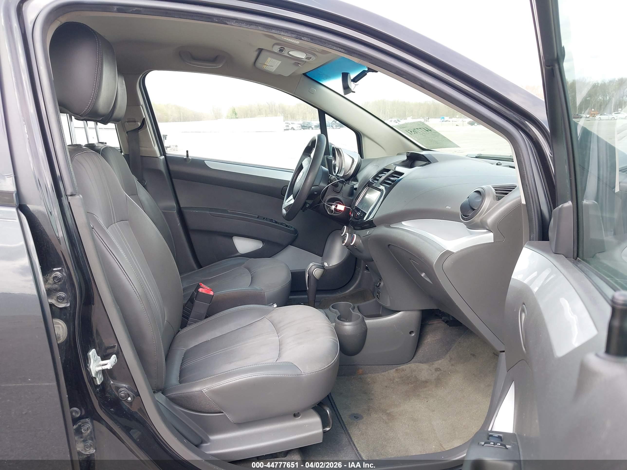 CHEVROLET SPARK image 5