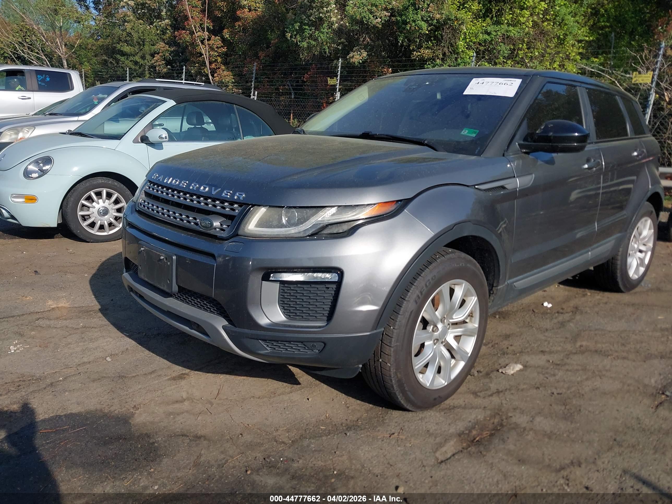 LAND ROVER image 6