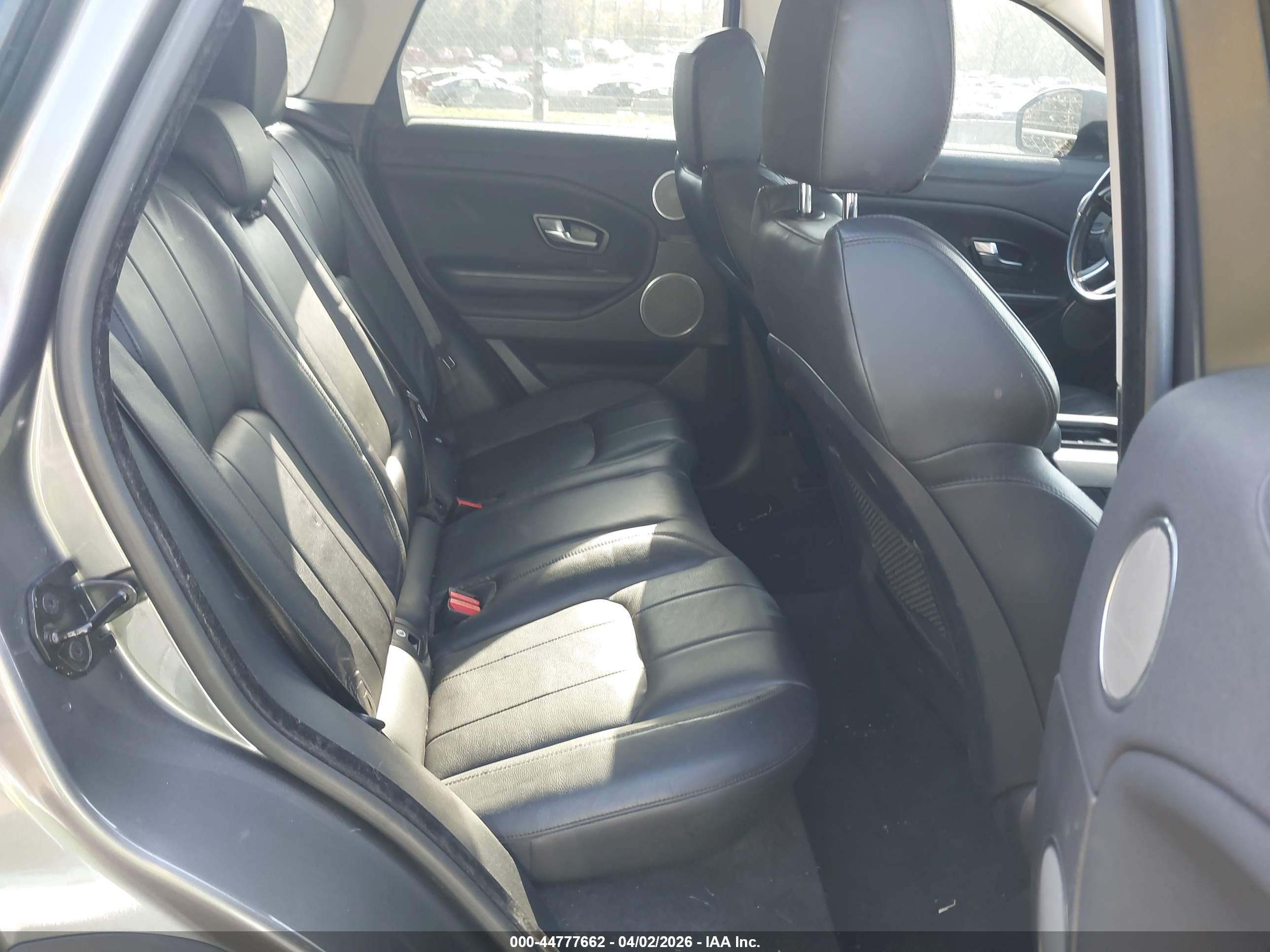 LAND ROVER image 8