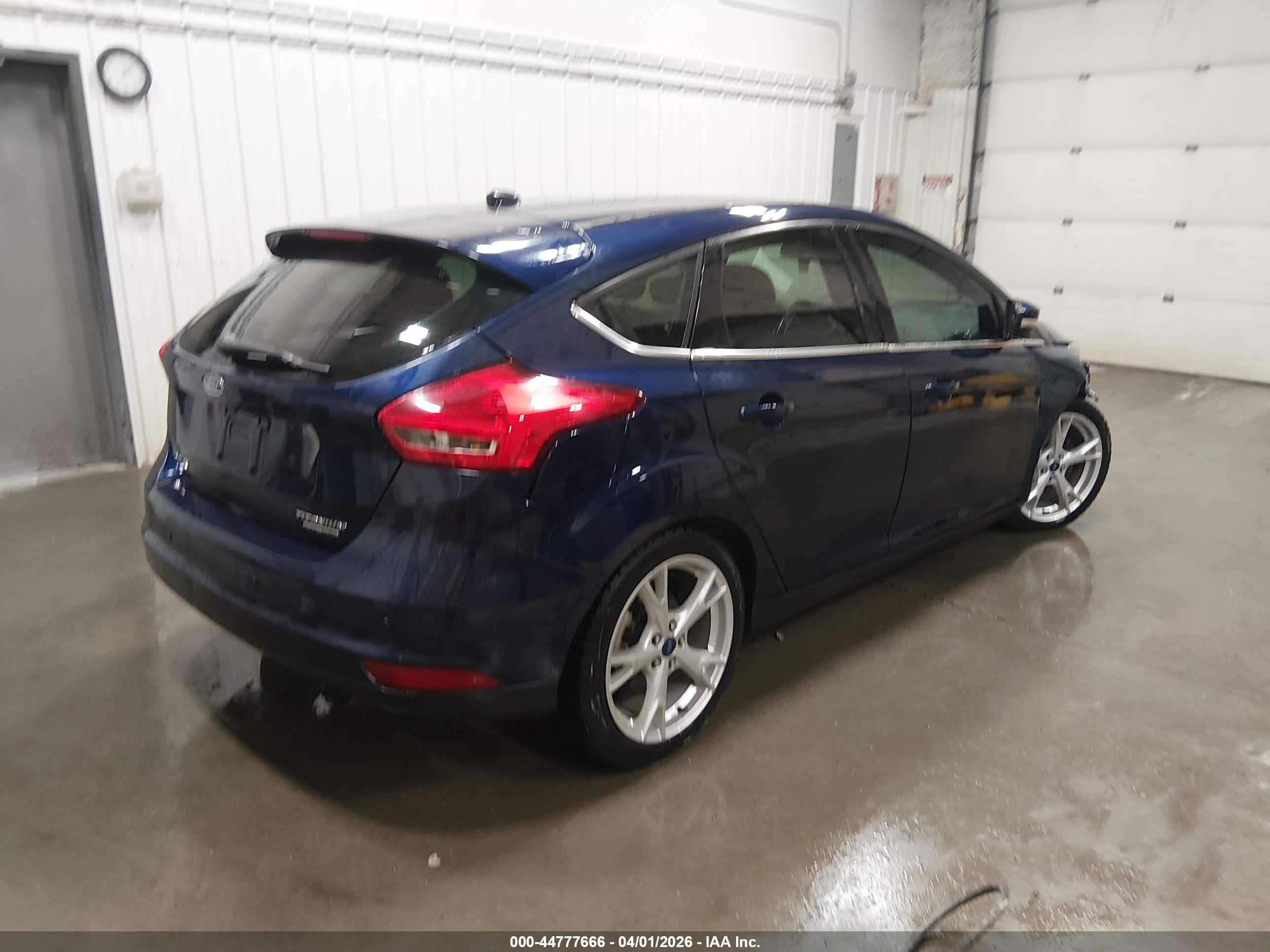 FORD FOCUS image 4