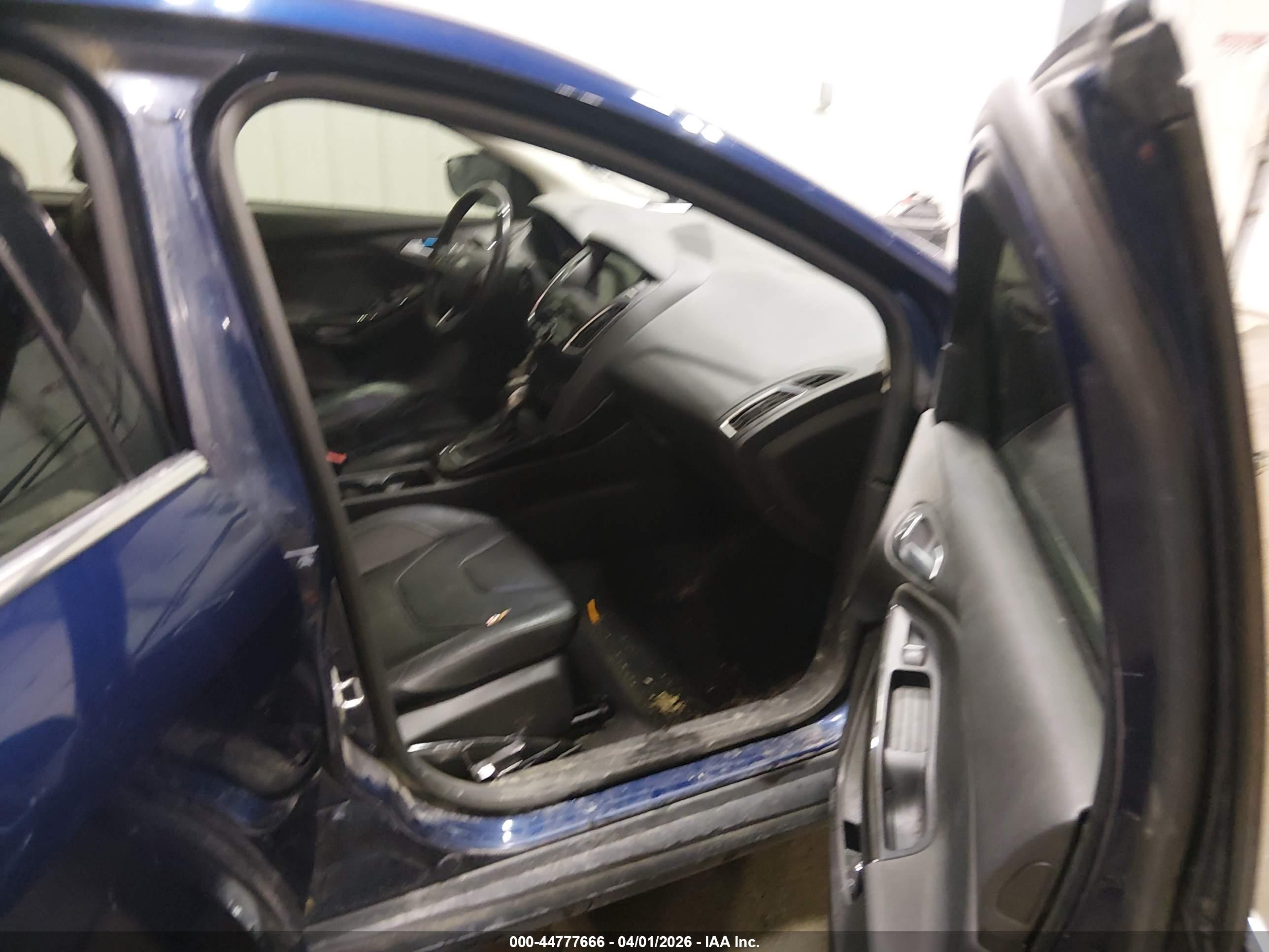 FORD FOCUS image 5