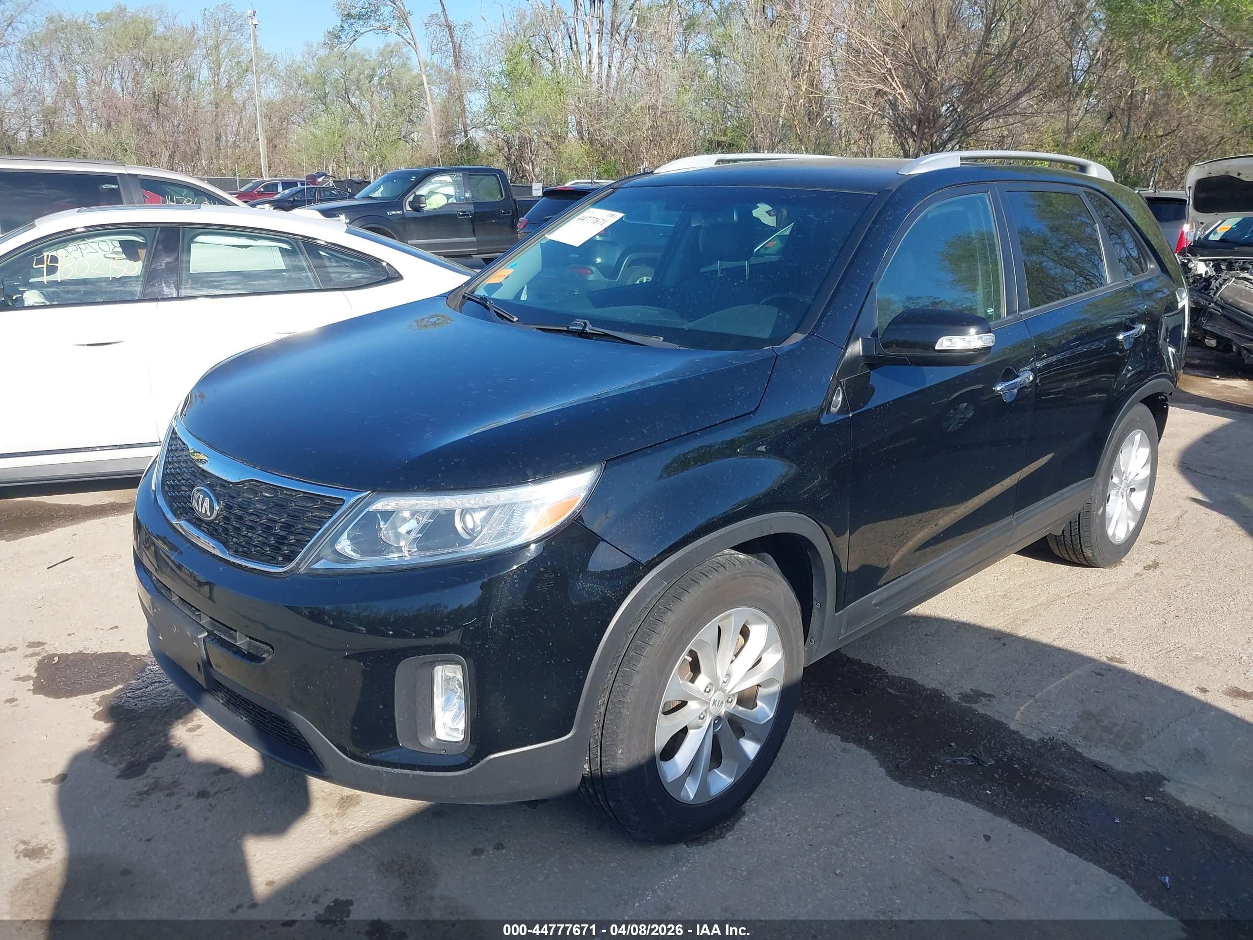 KIA SORENTO image 2