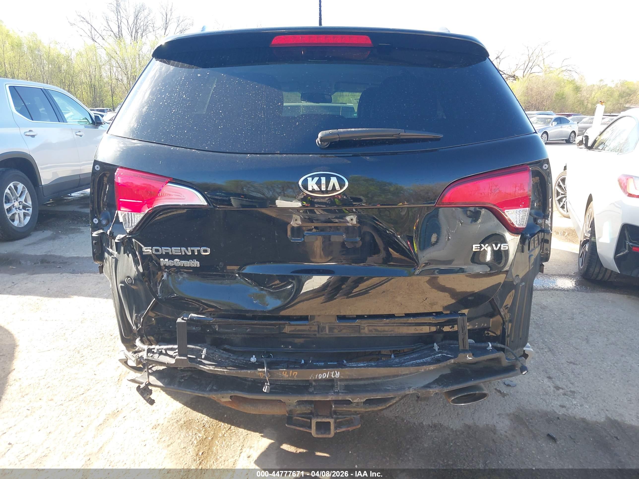 KIA SORENTO image 6
