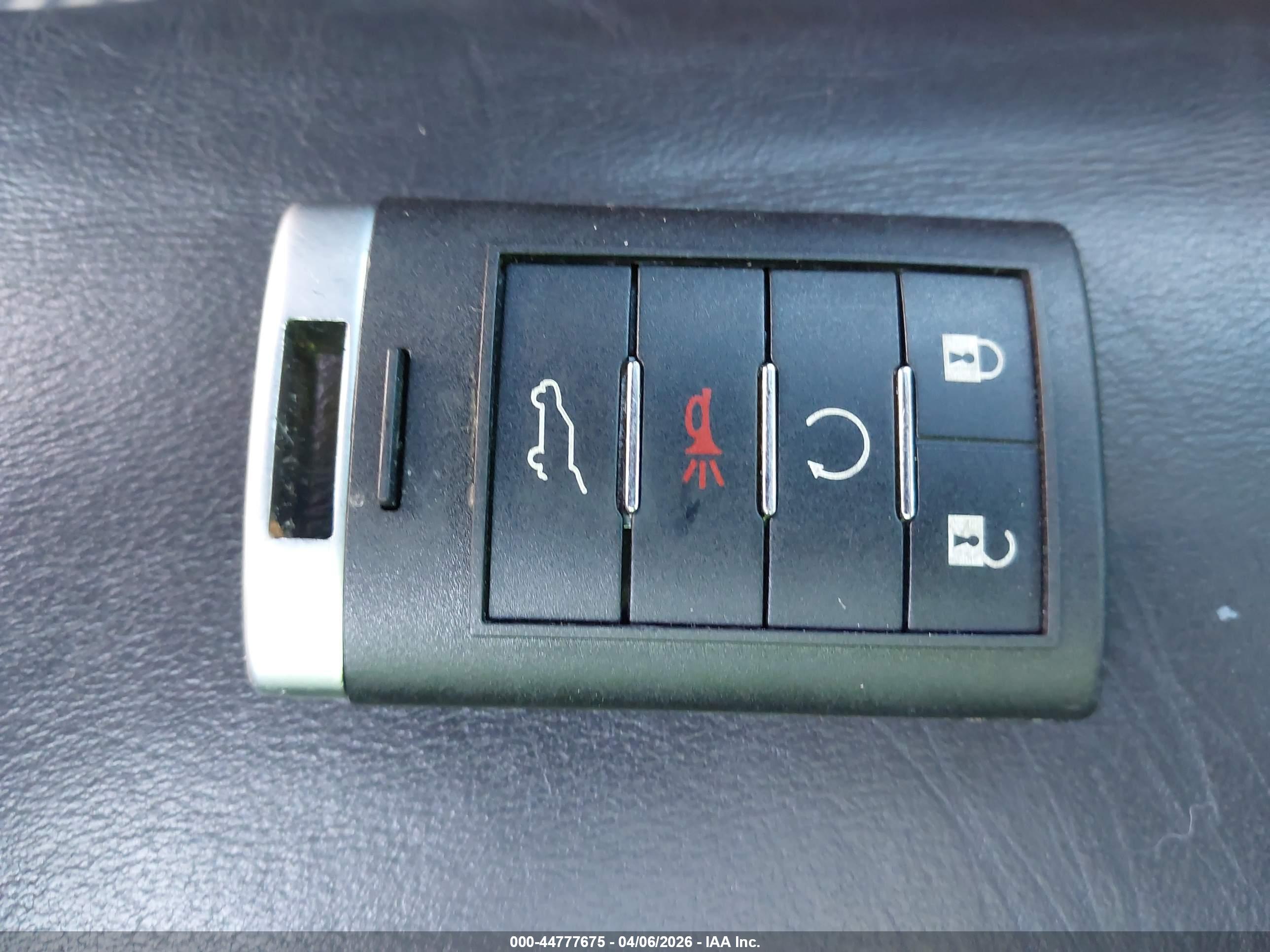 CADILLAC XTS image 11