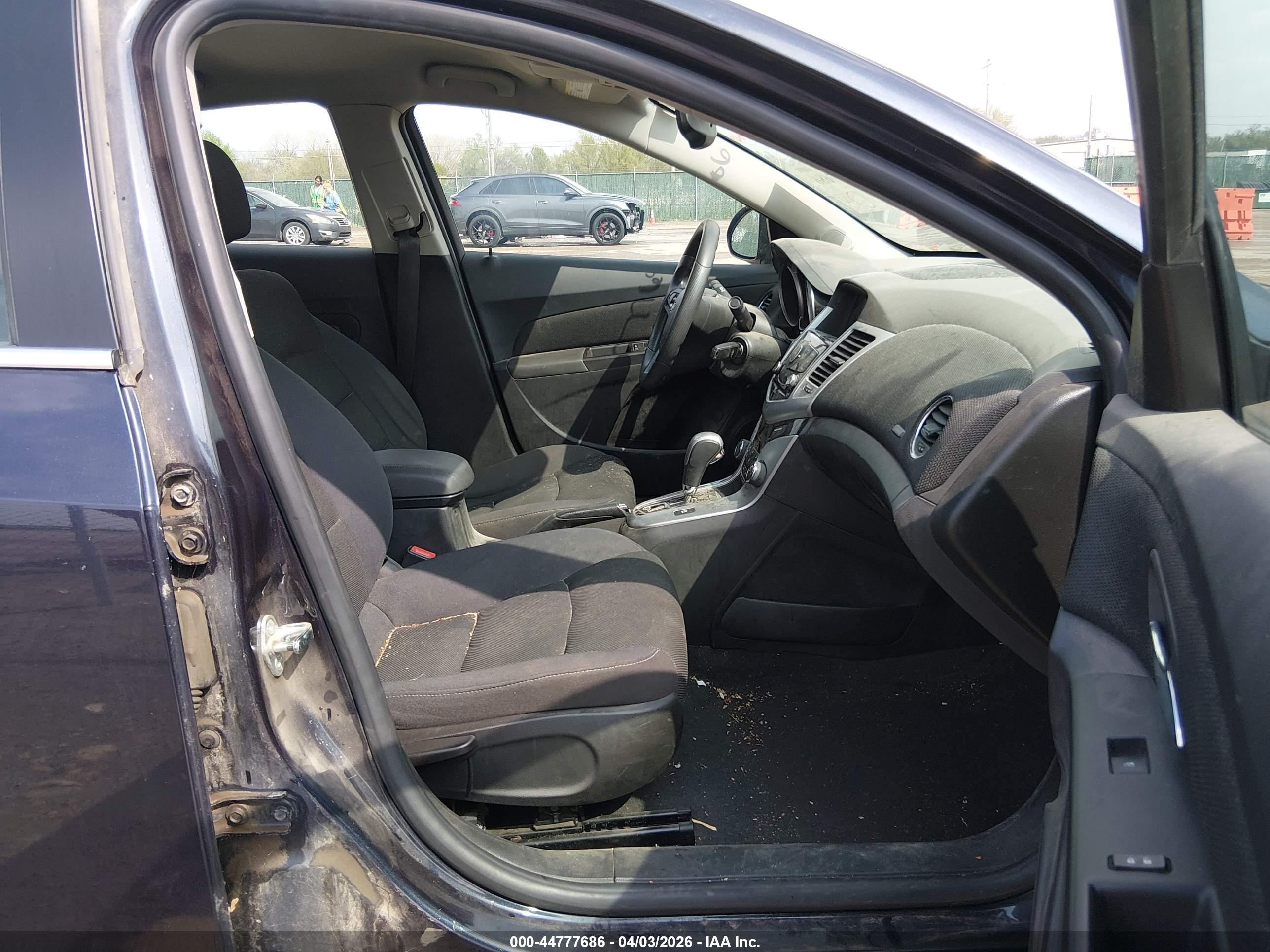 CHEVROLET CRUZE image 5