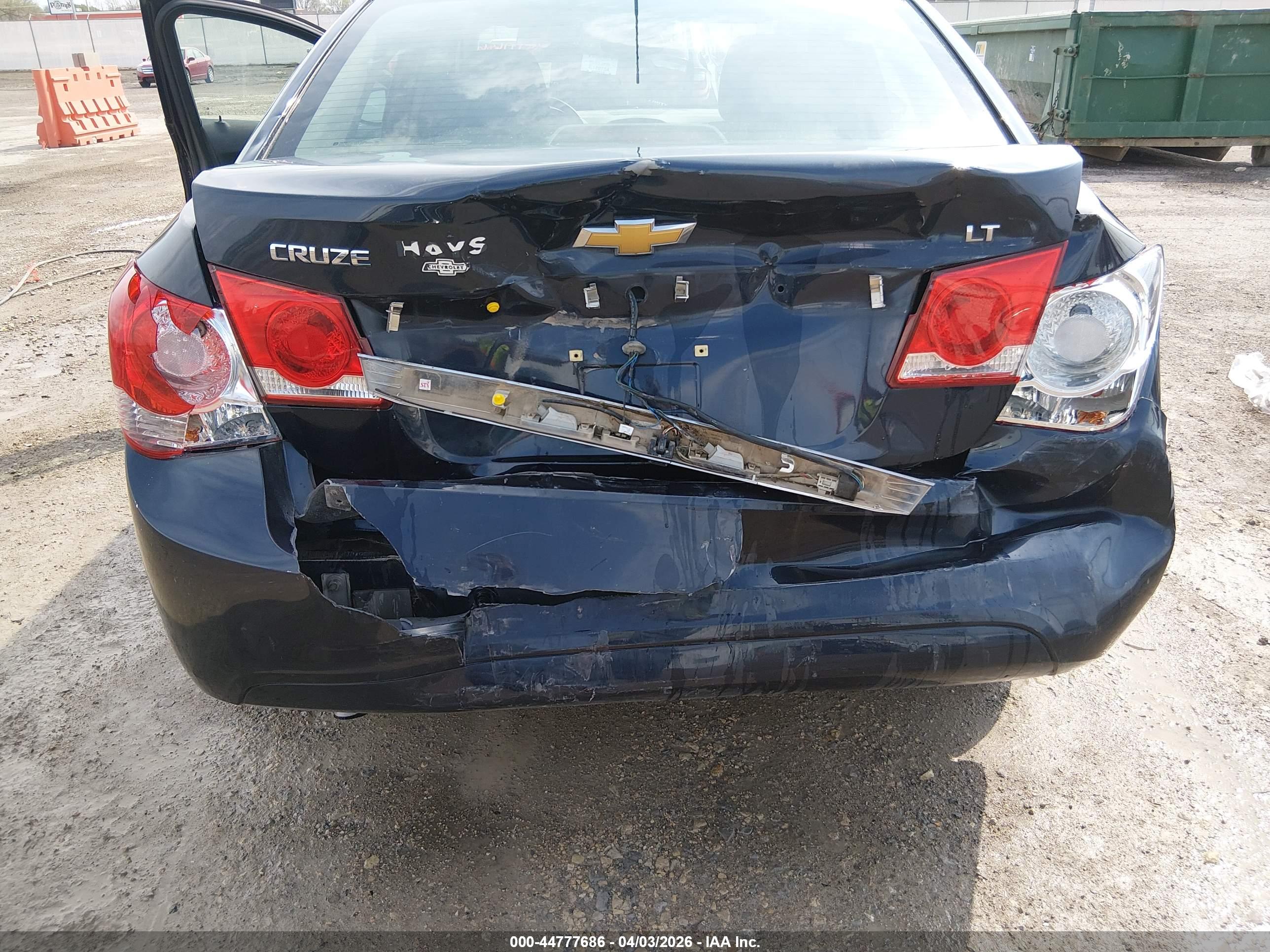 CHEVROLET CRUZE image 6